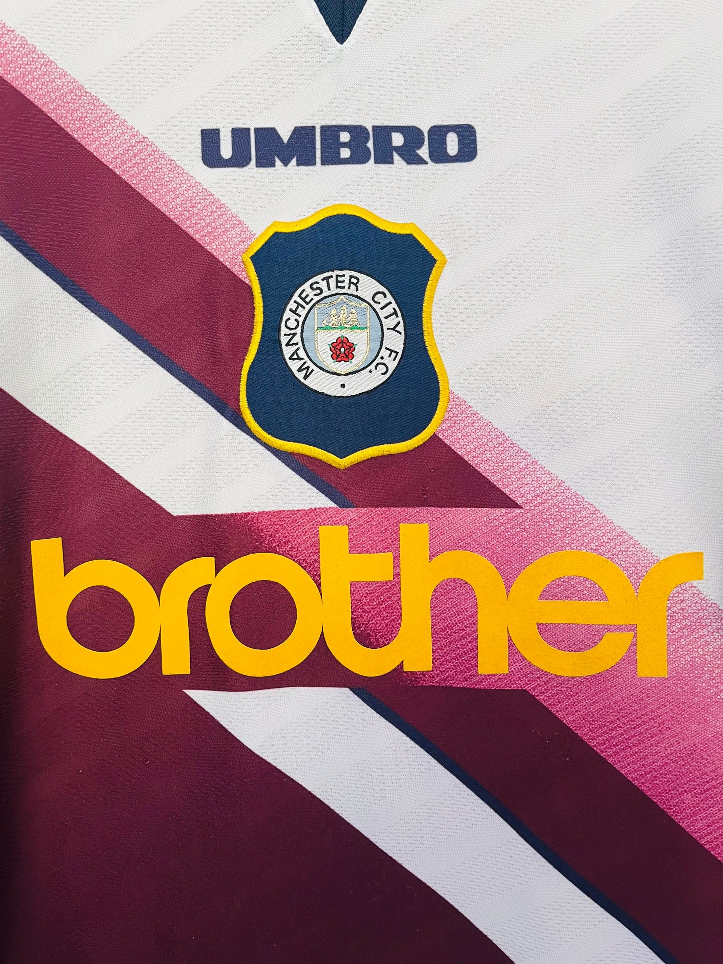 Manchester City away football shirt
1996/97 XXL