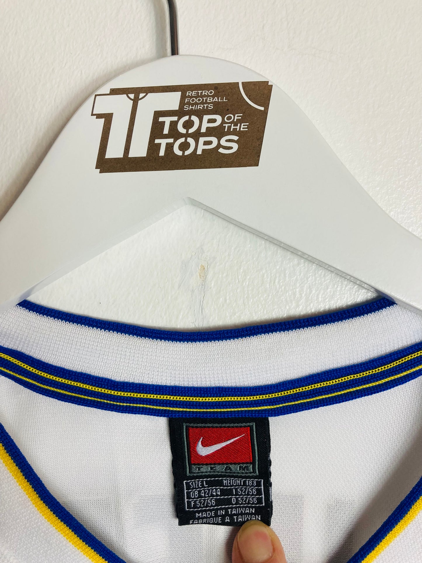 Leeds United home football shirt
2000/02 Duberry Large