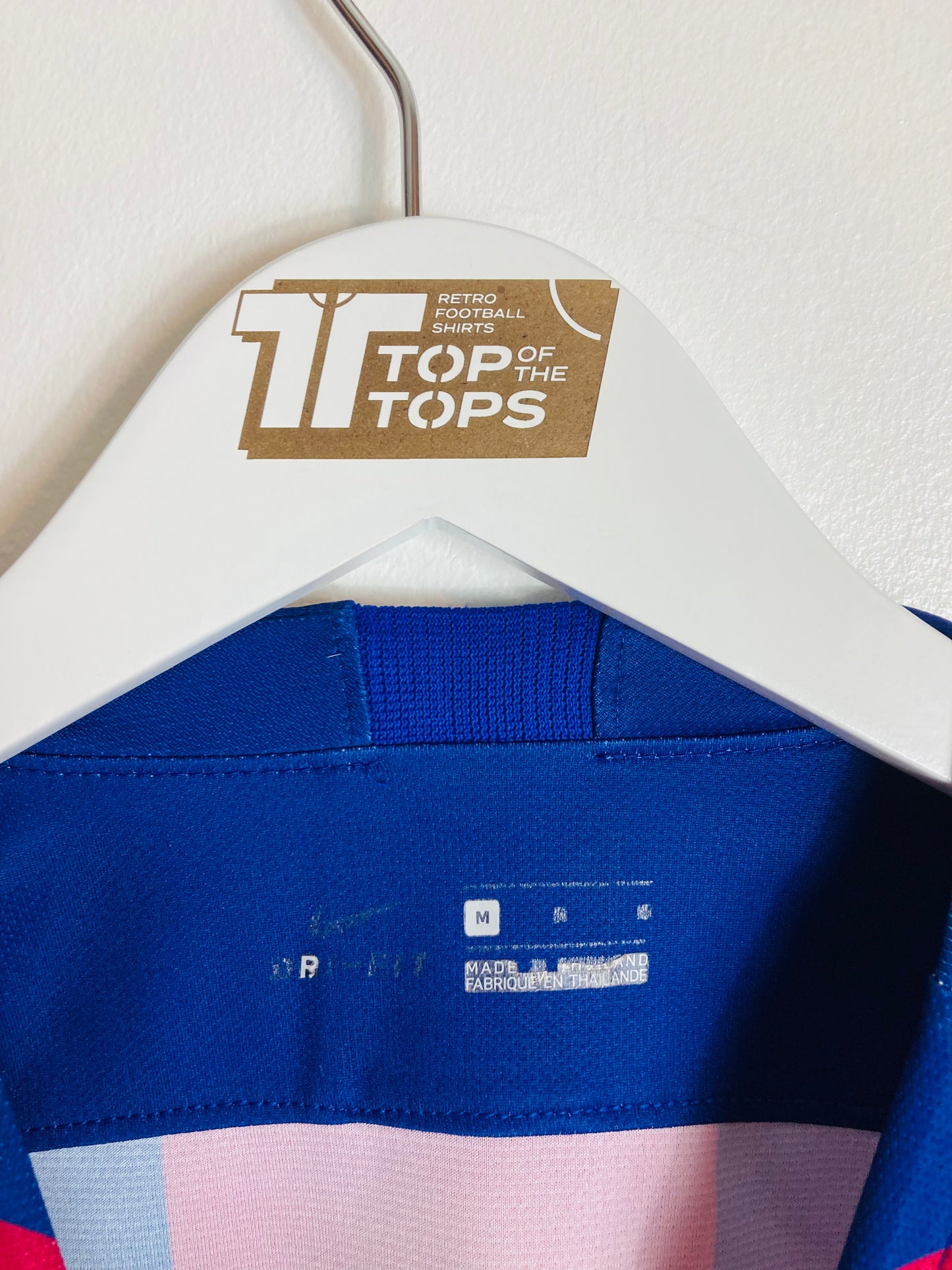 Barcelona home football shirt 2019/20 Messi medium