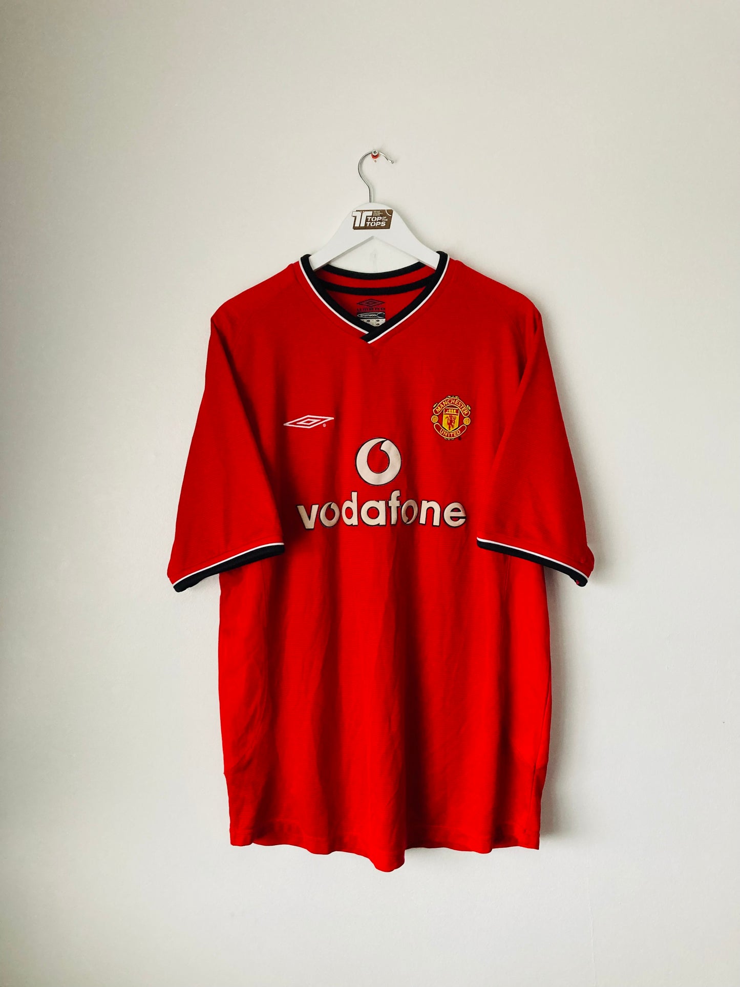 Manchester United home football shirt
2000/02 Giggs XL