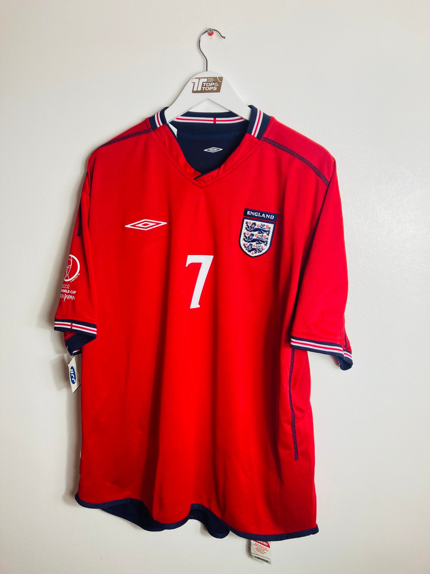 England away football shirt
W/C 2002 Beckham XXL