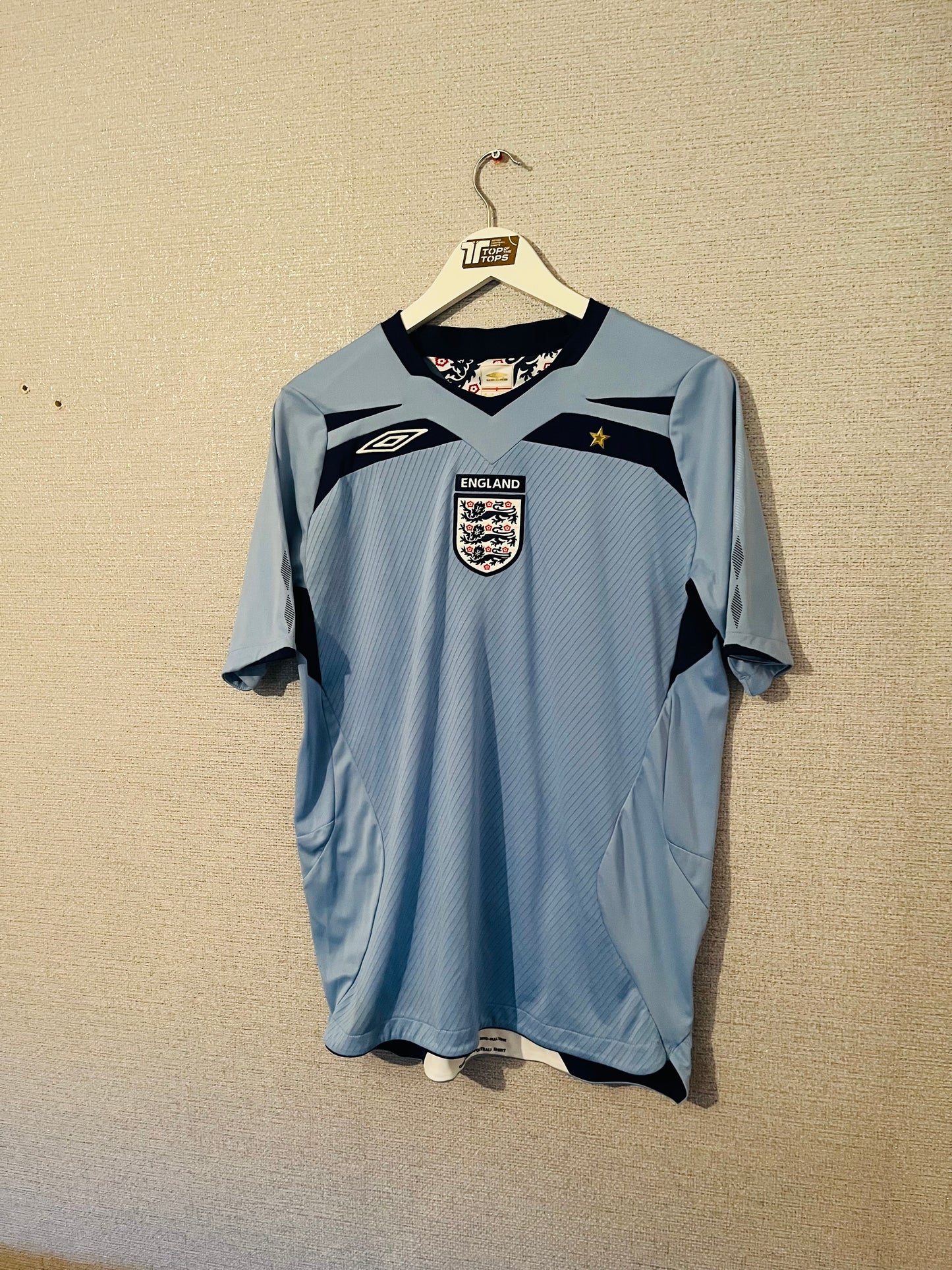 England goalkeeper football shirt 2008/10 Medium