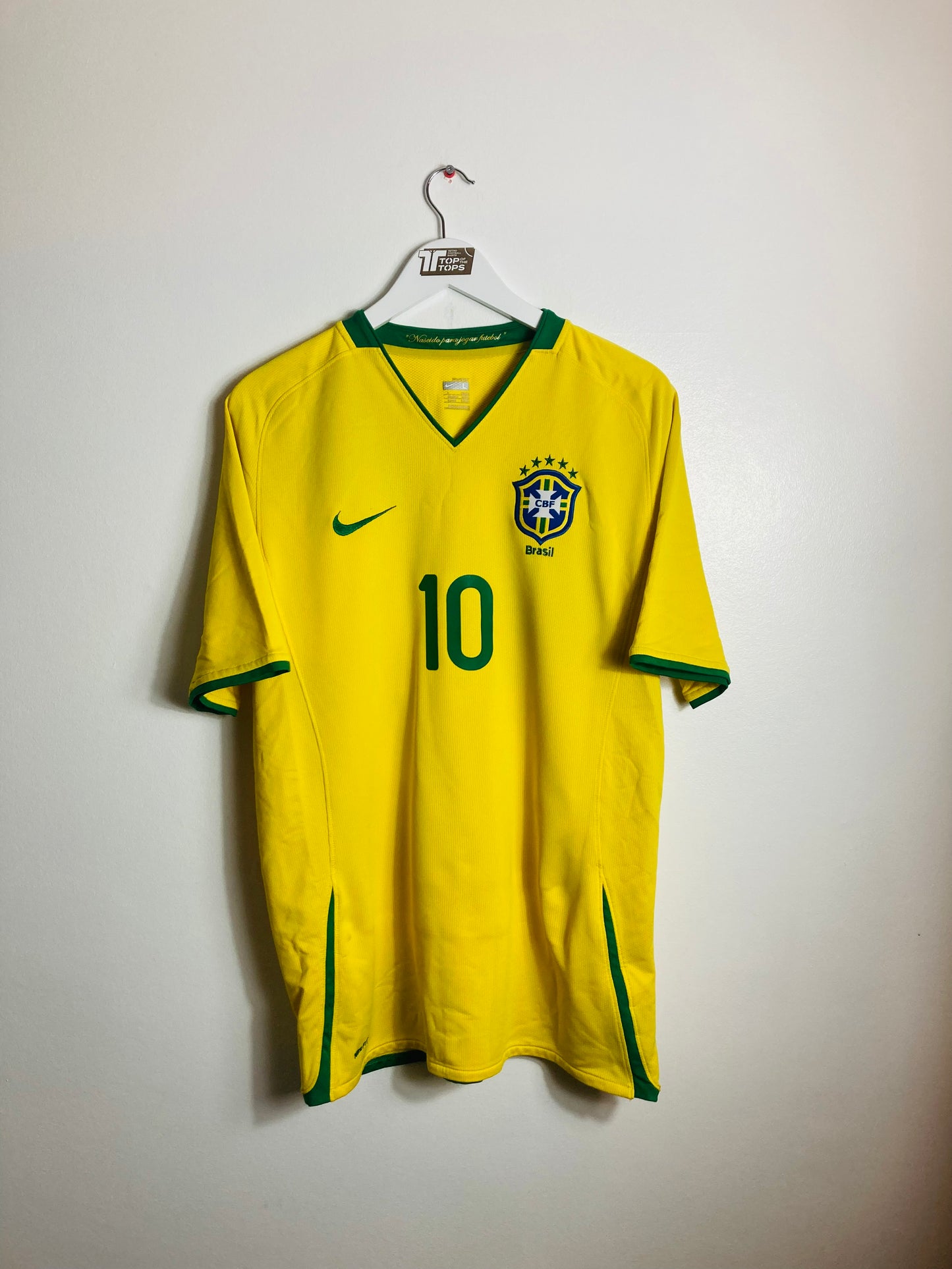 Brazil home football shirt 2008/10 Ronaldinho Large