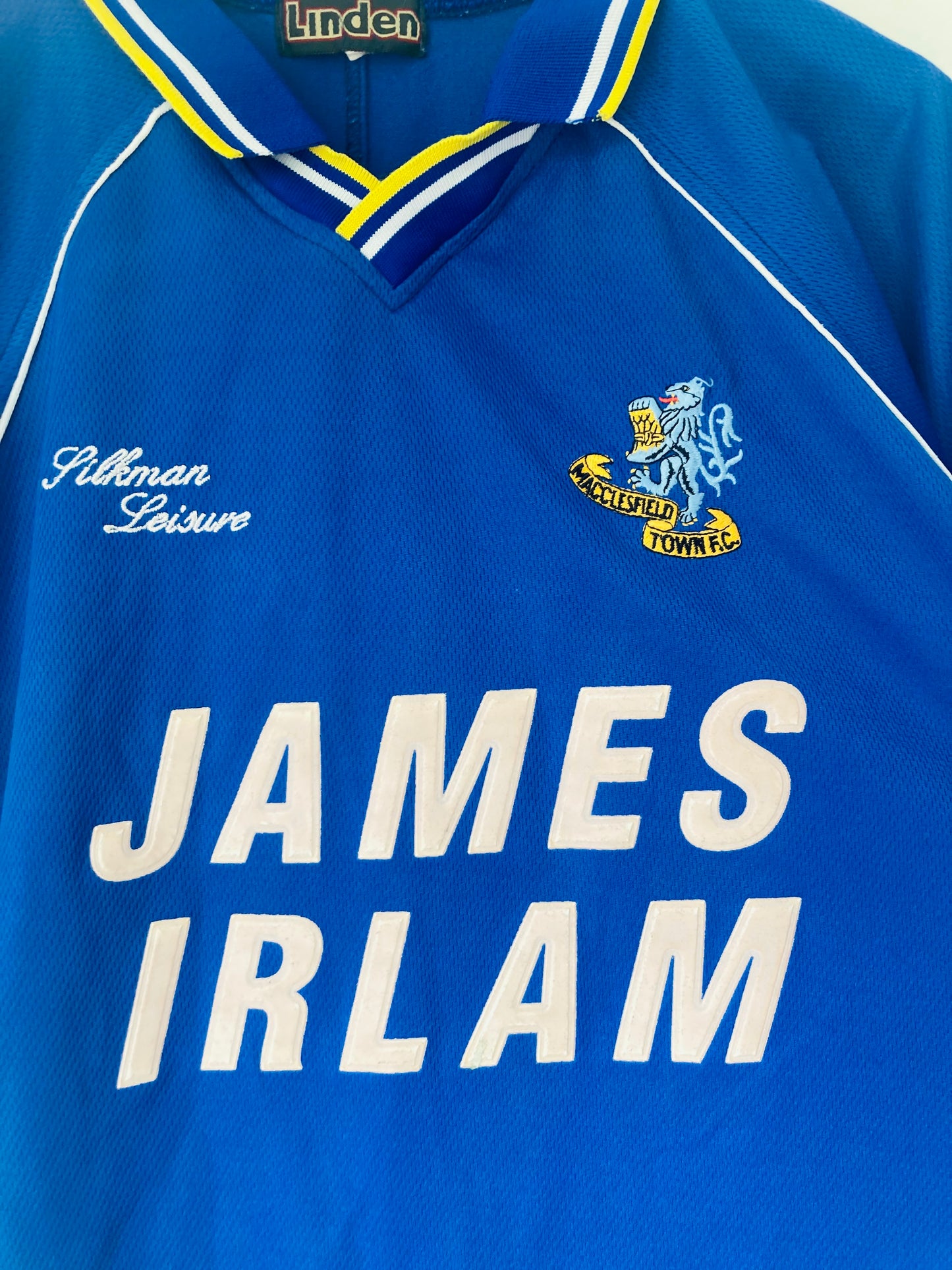Macclesfield Town home football shirt 2001/03 Large