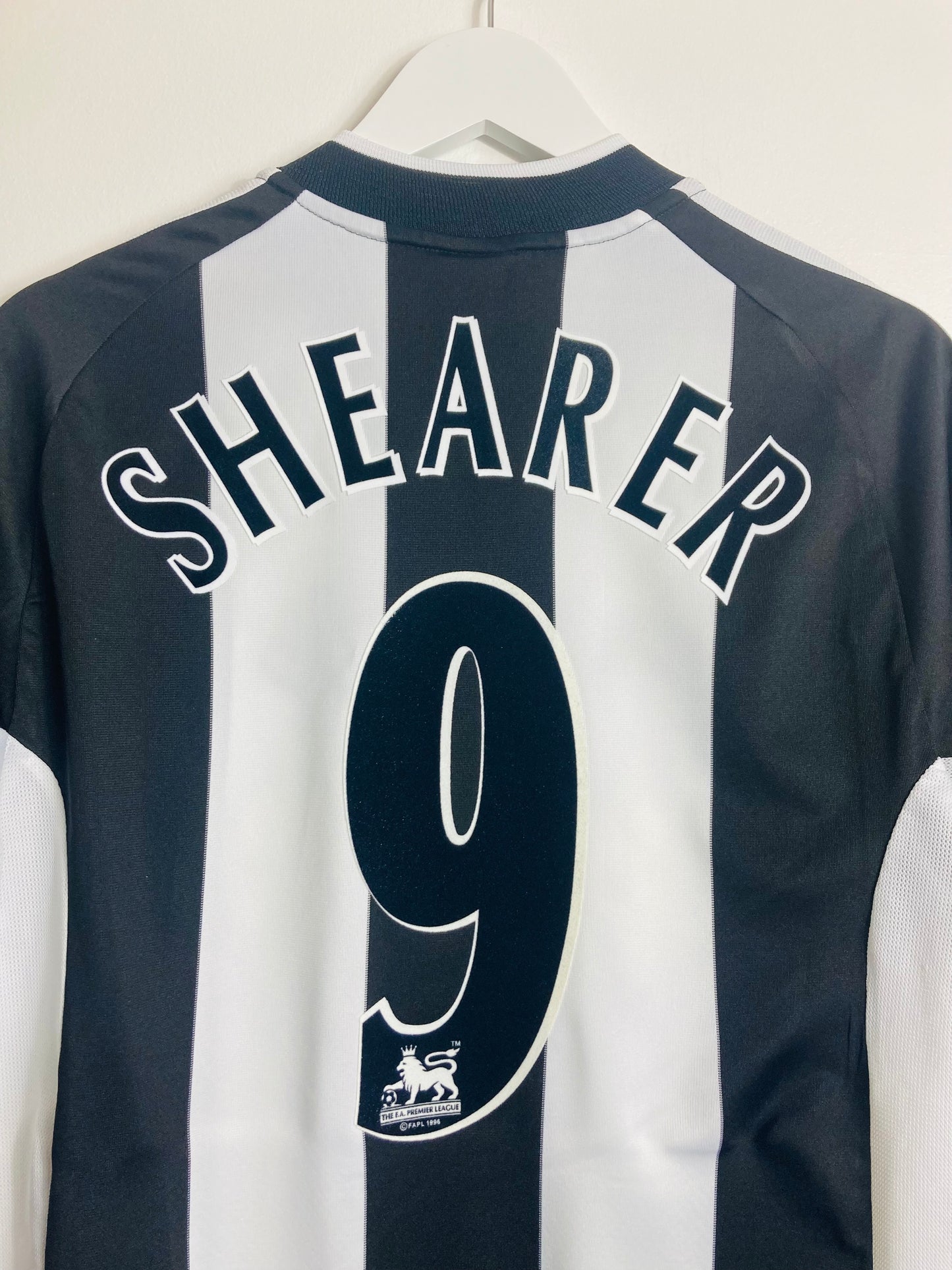 Newcastle United home football shirt 2001/03 Shearer medium