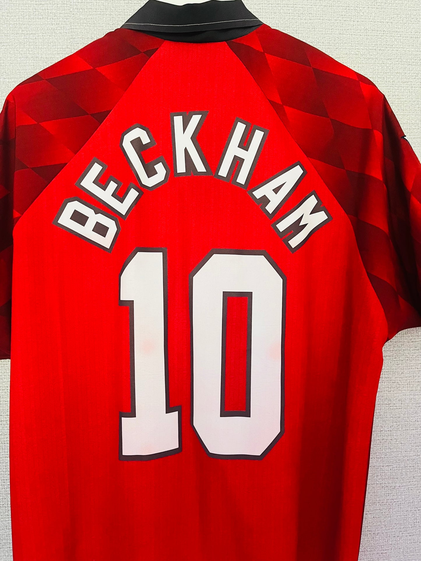 Manchester United home football shirt 1996/97 Beckham Large