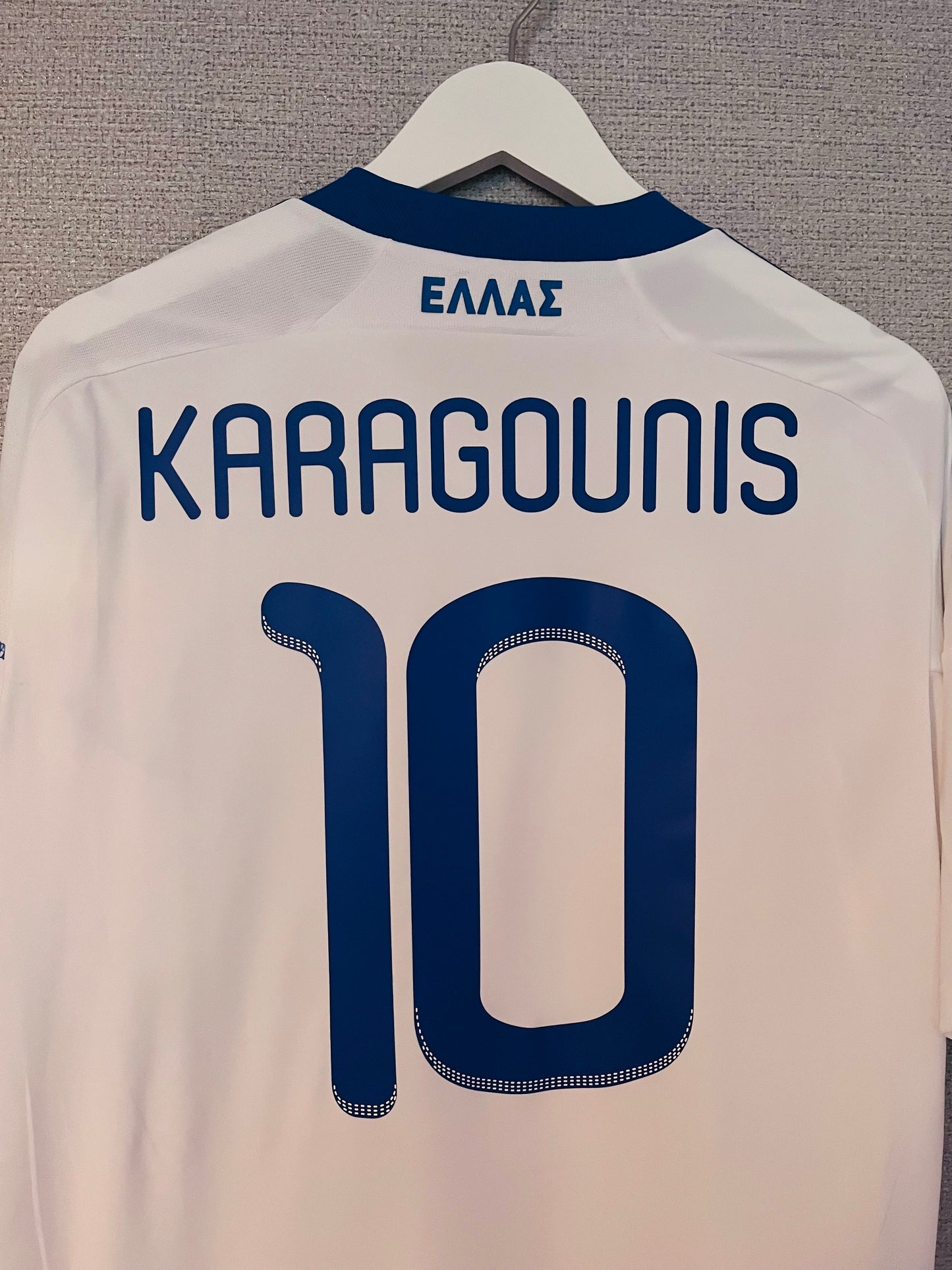 Greece home football shirt         W/C 2010 Karagounis Medium