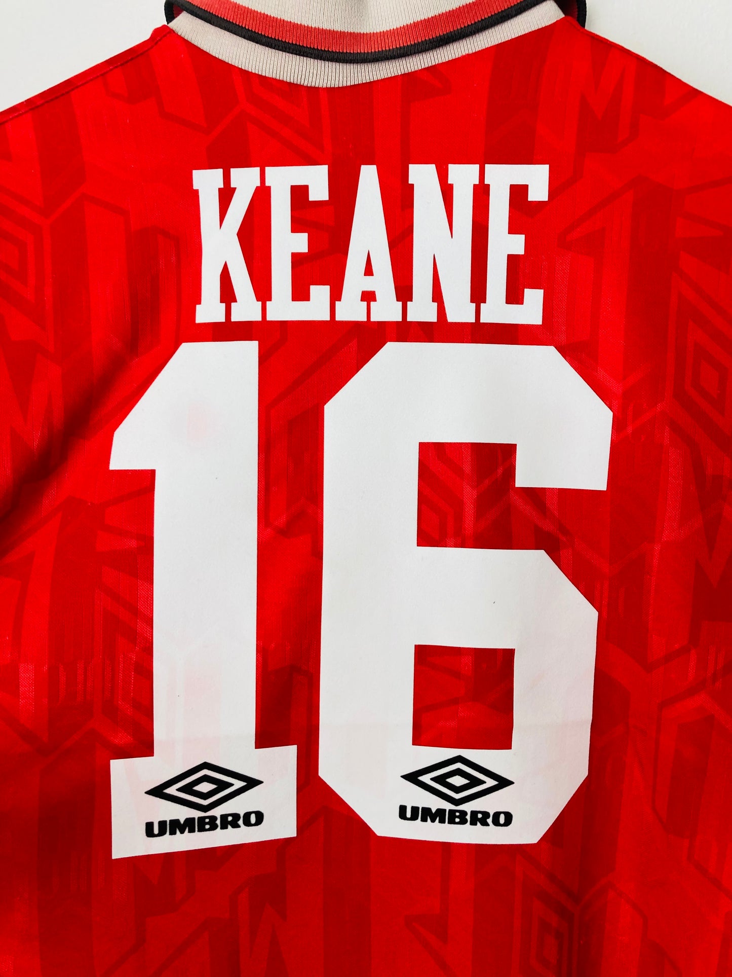 Manchester United home football shirt 1993/94 Keane Large