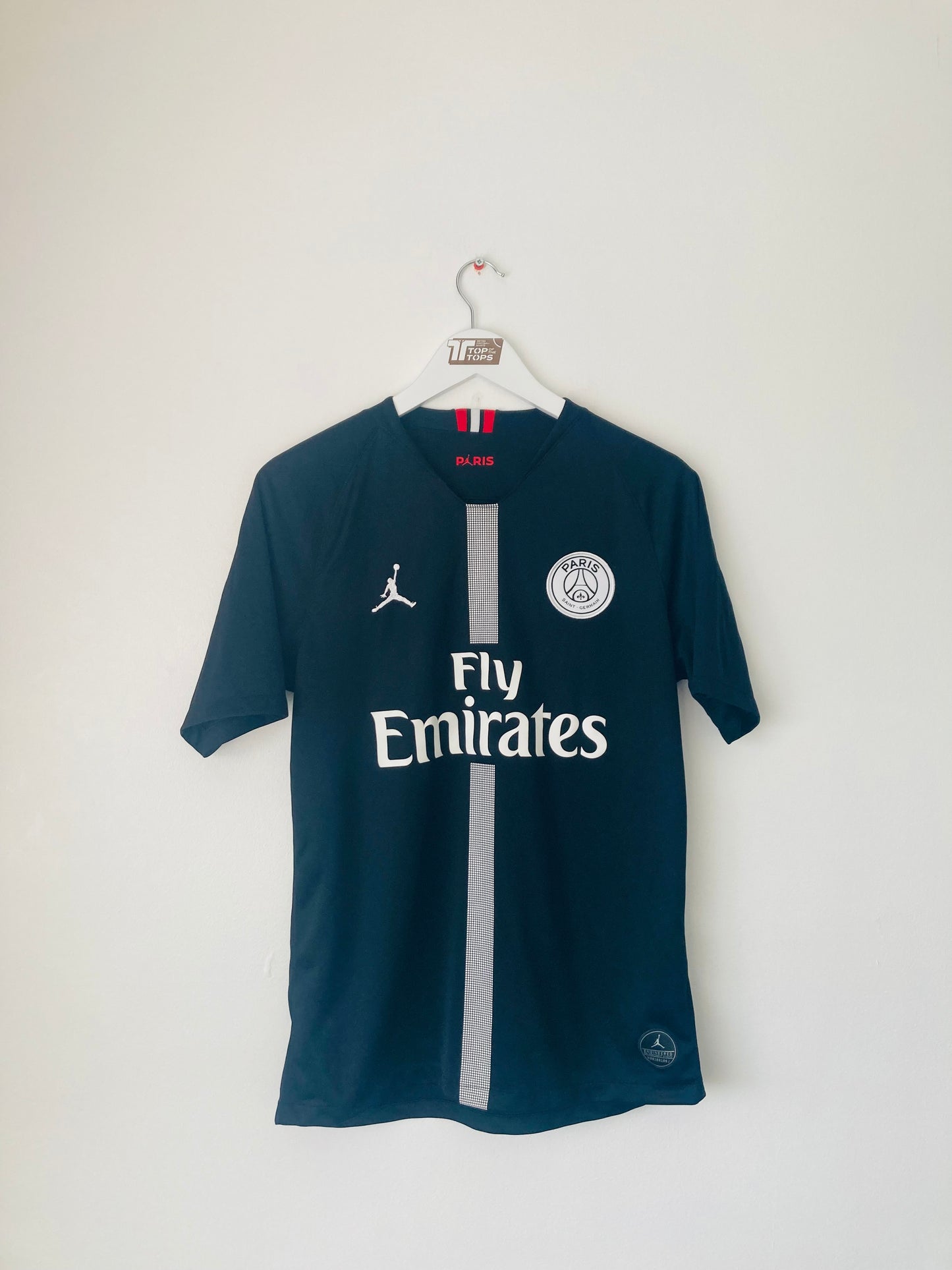 PSG third cup football shirt
2018/19 Neymar Jr medium