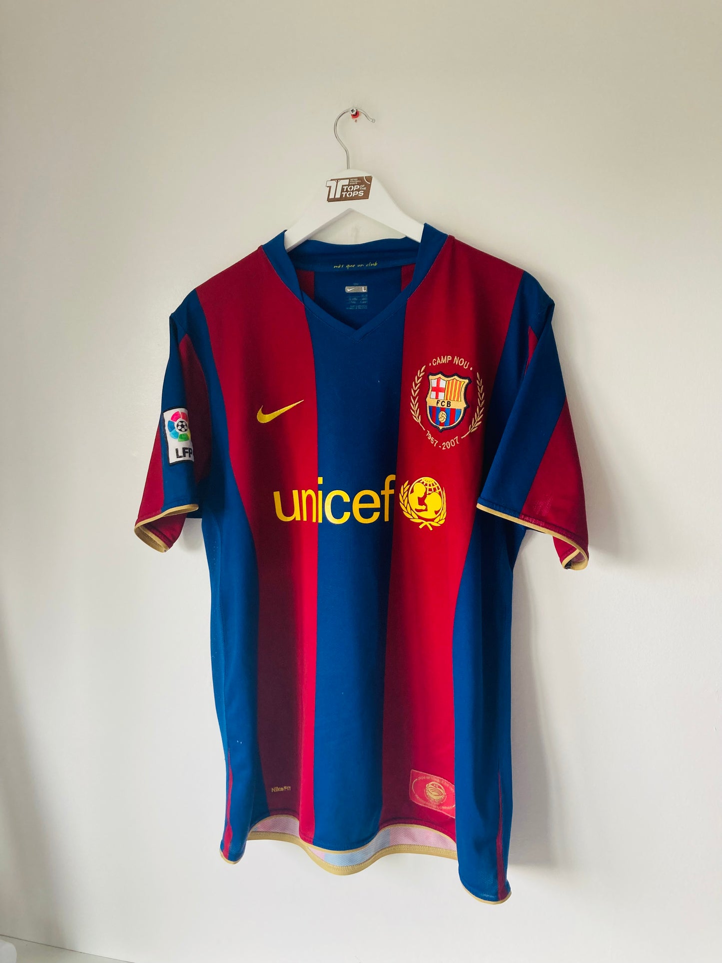 Barcelona home football shirt 2007/08 Ronaldinho Large