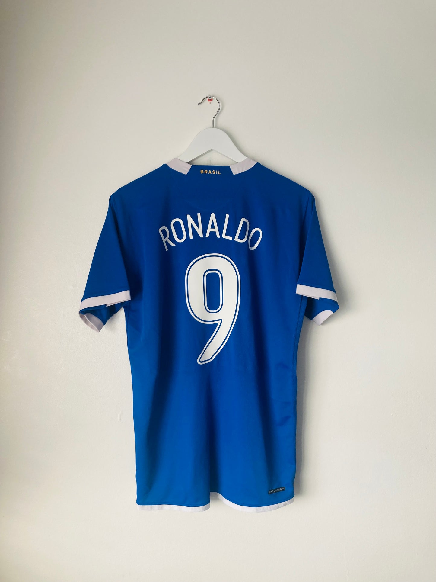 Brazil away football shirt W/C2006 R9 Large