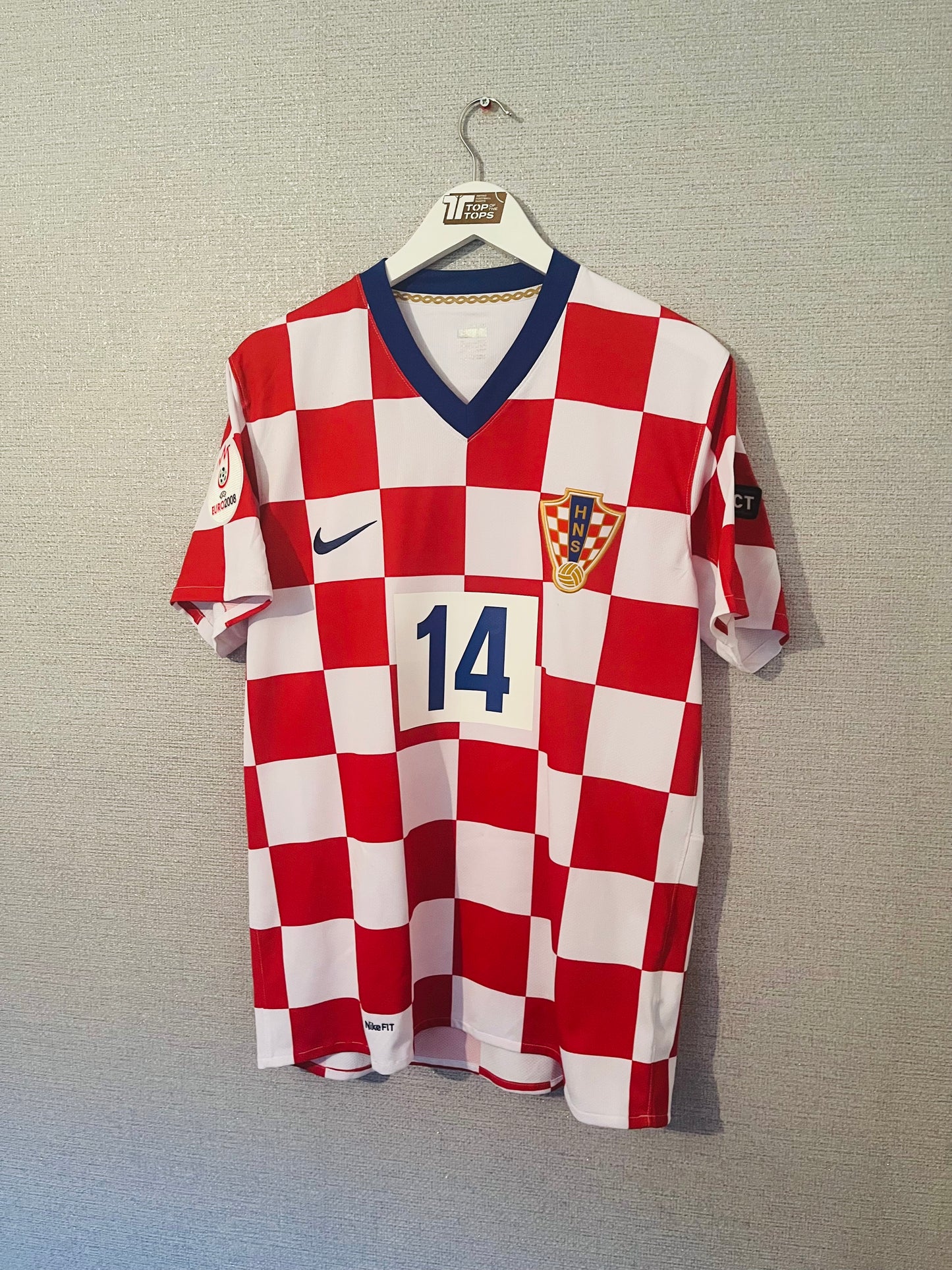 Croatia home football shirt
Euro 2008 Modric Medium