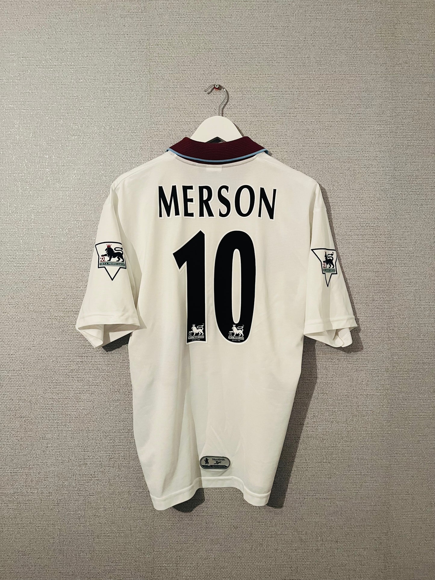 Aston Villa away football shirt 1999/2000 Merson Medium