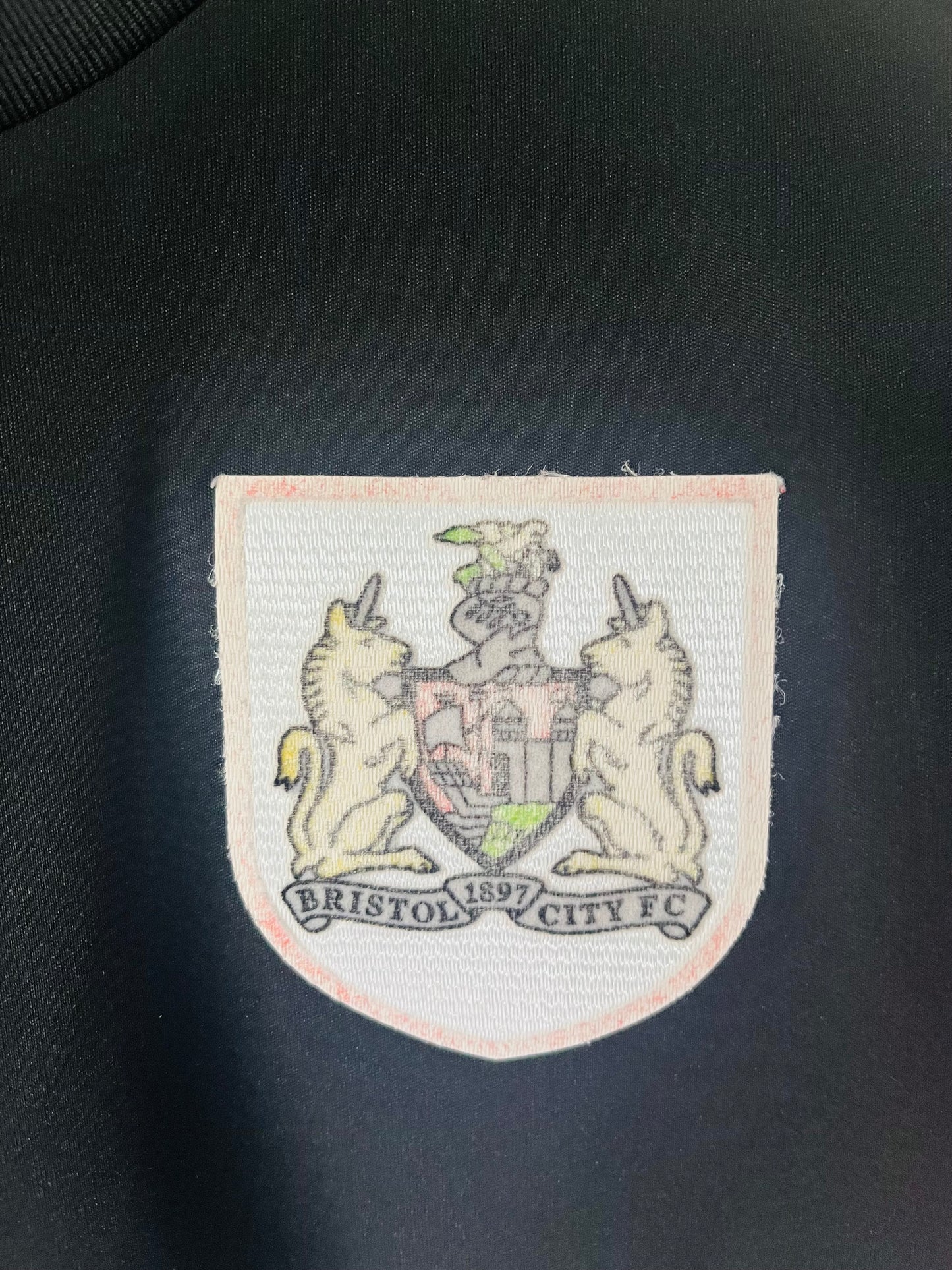 Bristol City away football shirt
2013/14 Medium