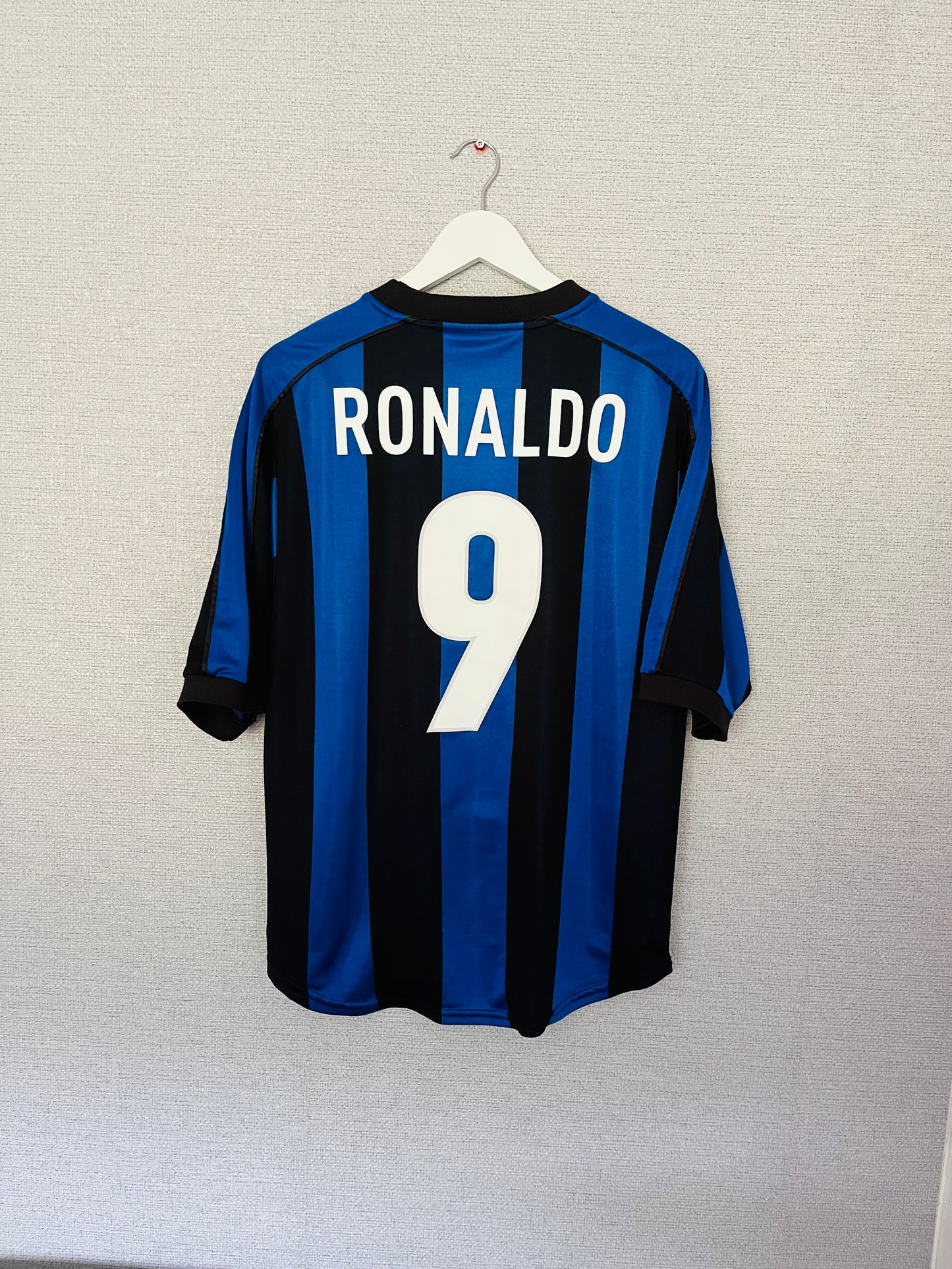 Inter Milan home football shirt 1999/2000 R9 Medium