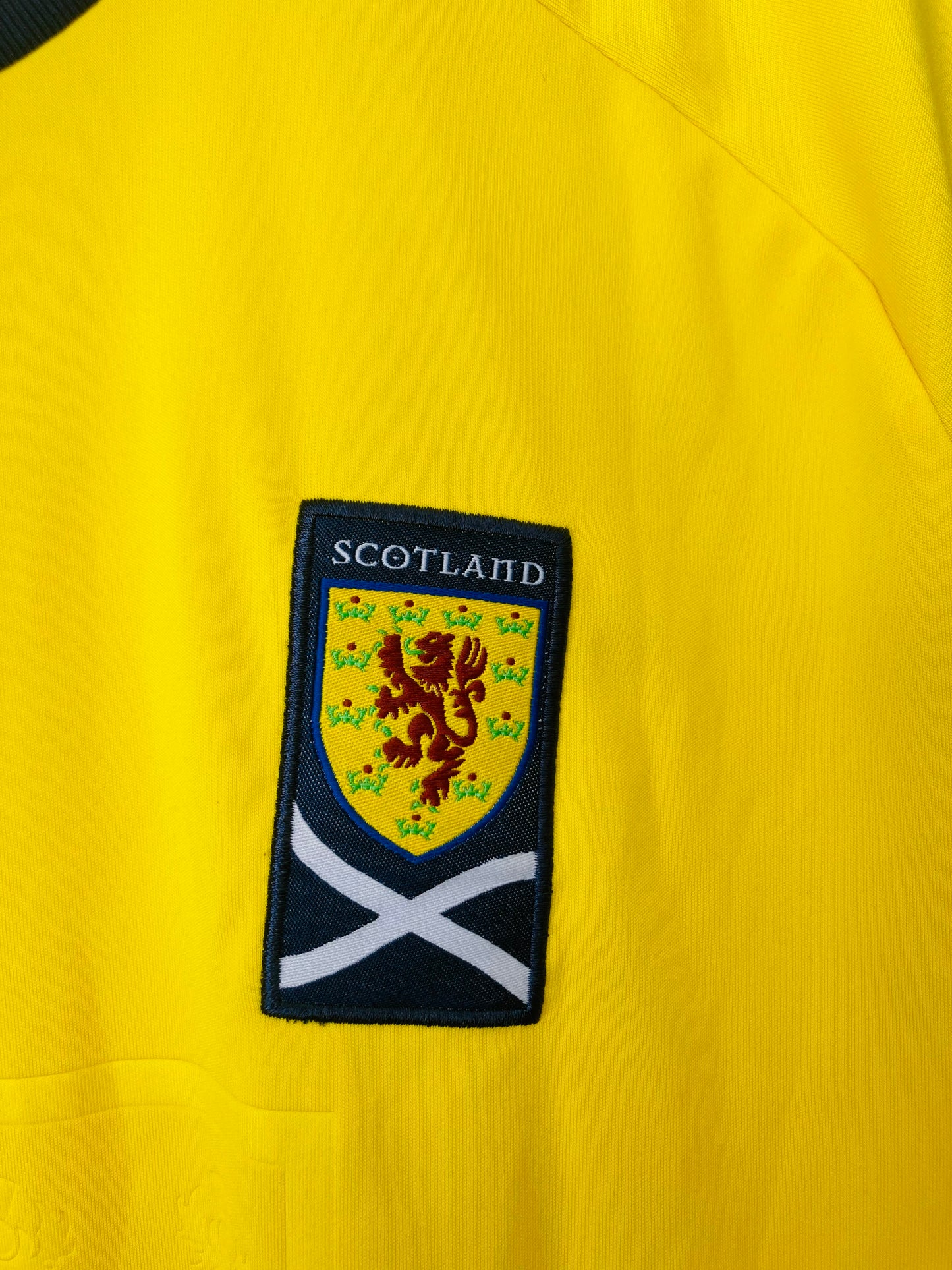 Scotland away football shirt 2010/11 Large