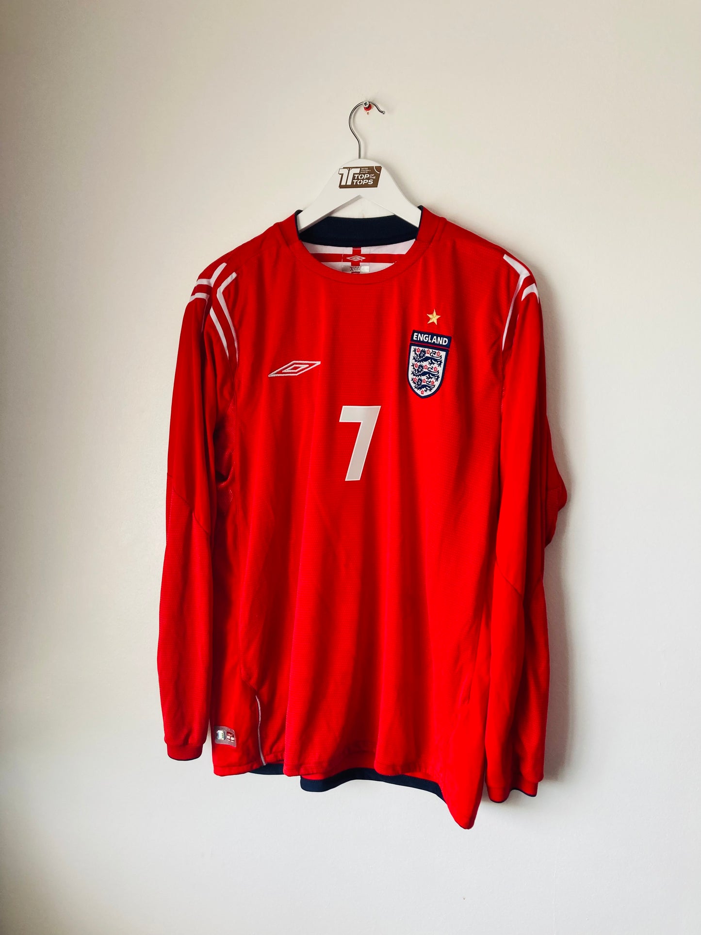 England away football shirt
2004/06 Beckham XL