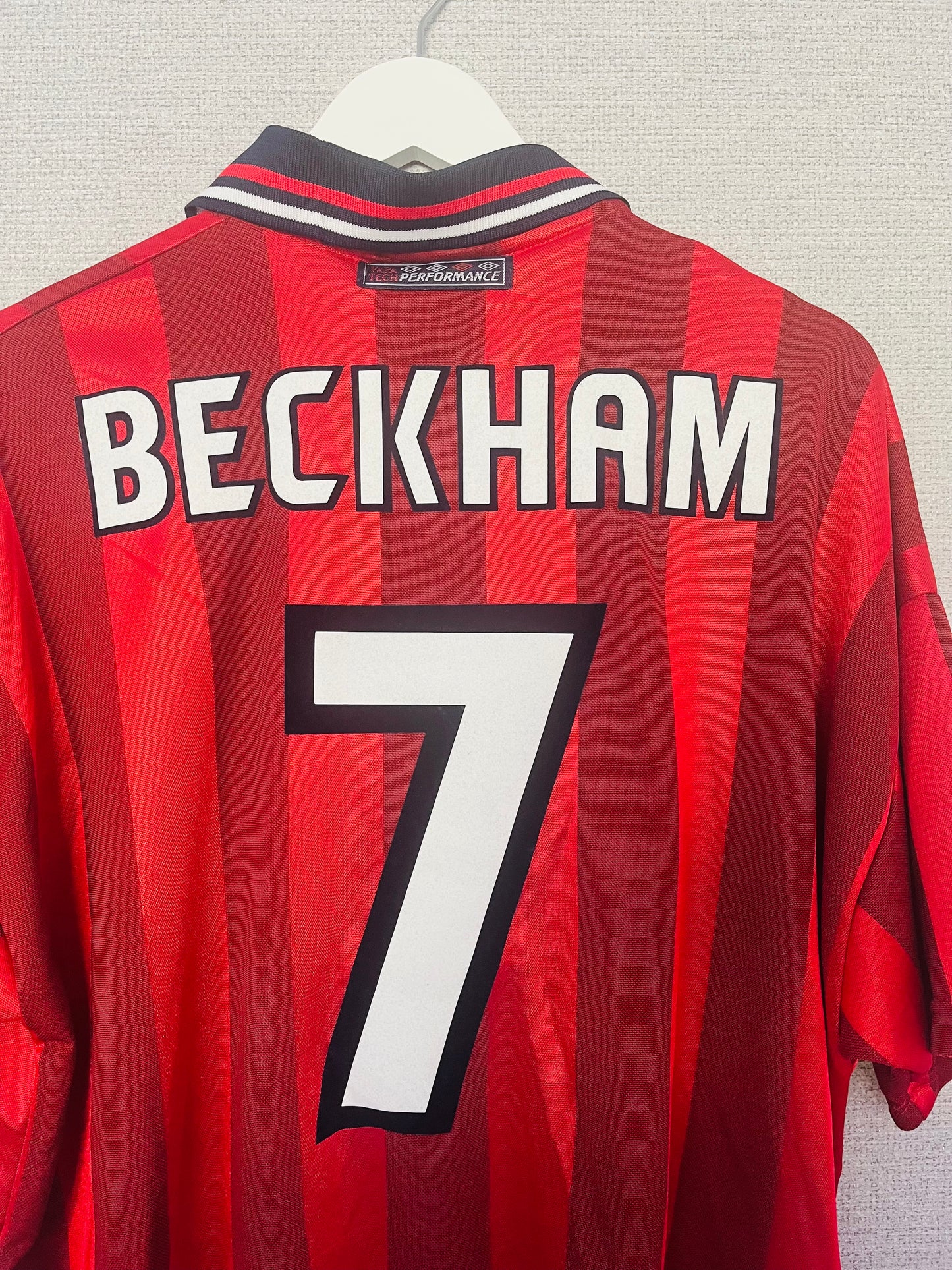England away football shirt        W/C 1998 Beckham XL