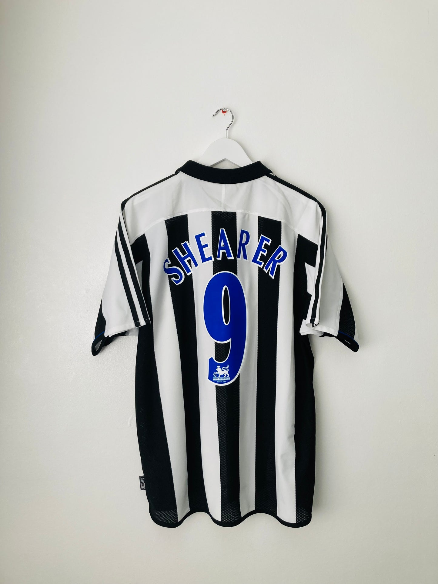 Newcastle United home football shirt 2003/05 Shearer Large
