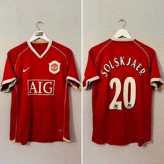Manchester United home football shirt 2006/07 Solskjaer Medium