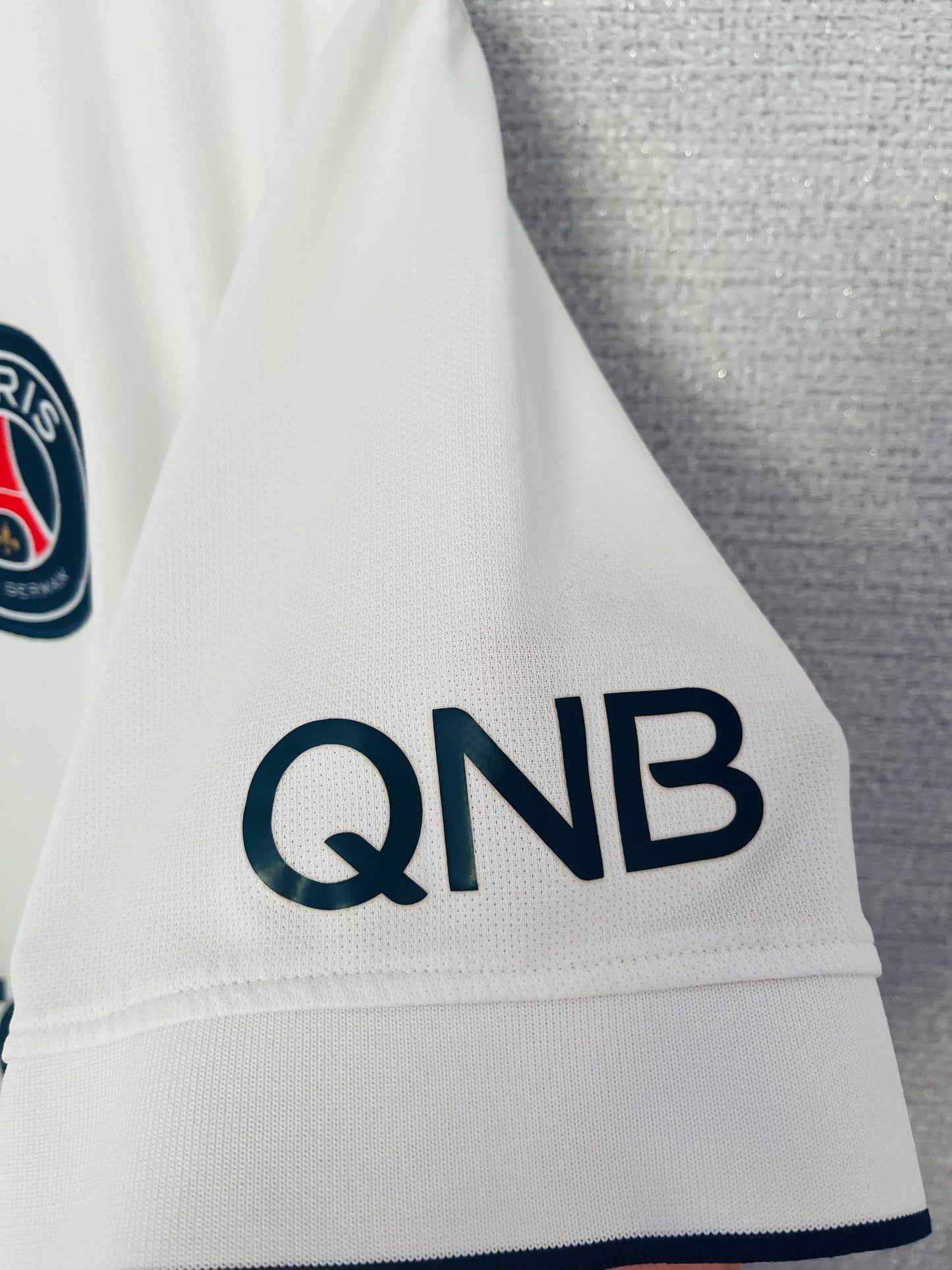 PSG away football shirt 2014/15 Cavani Medium