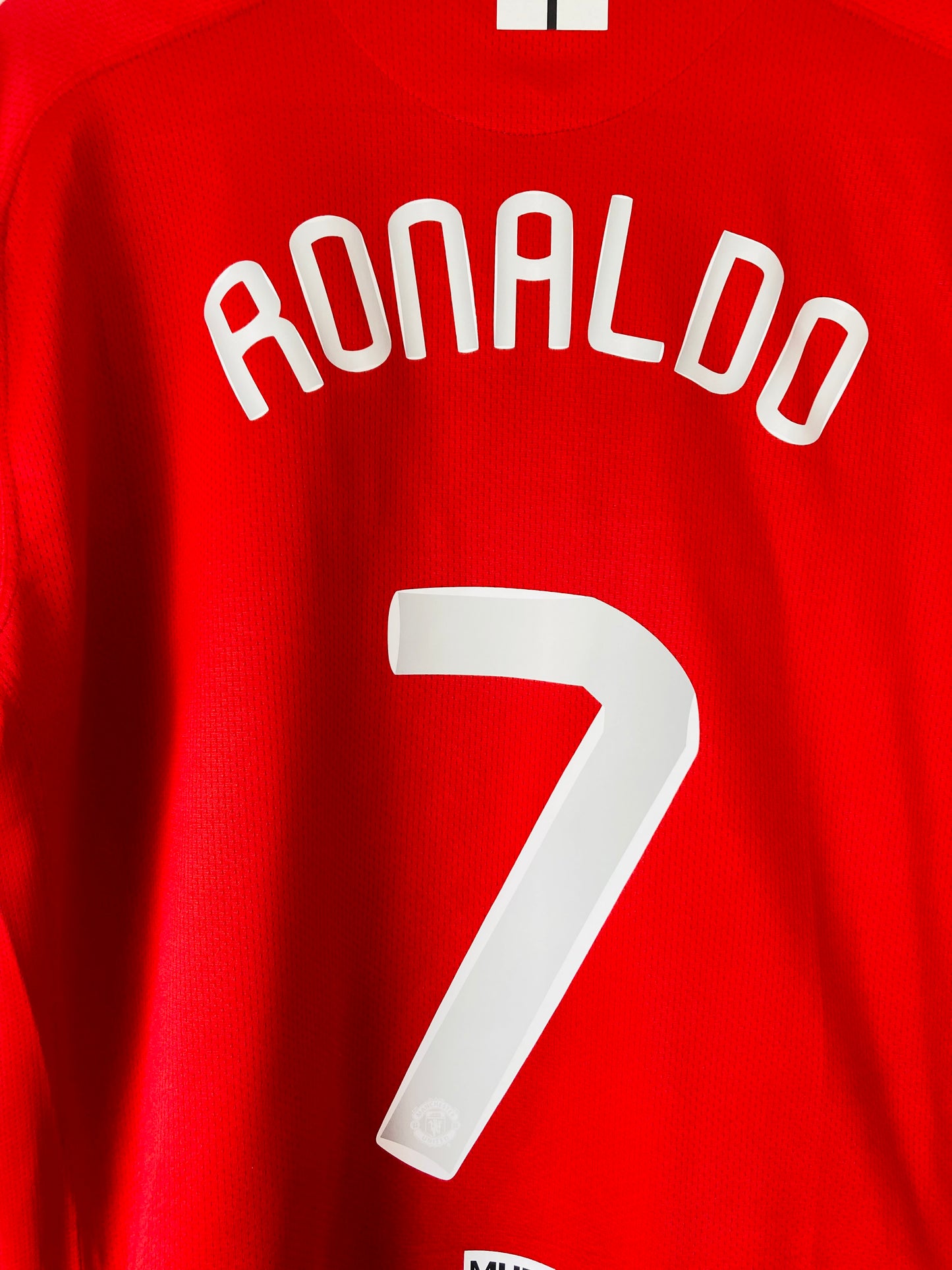 Manchester United home football shirt
2007/08 CR7 XXL