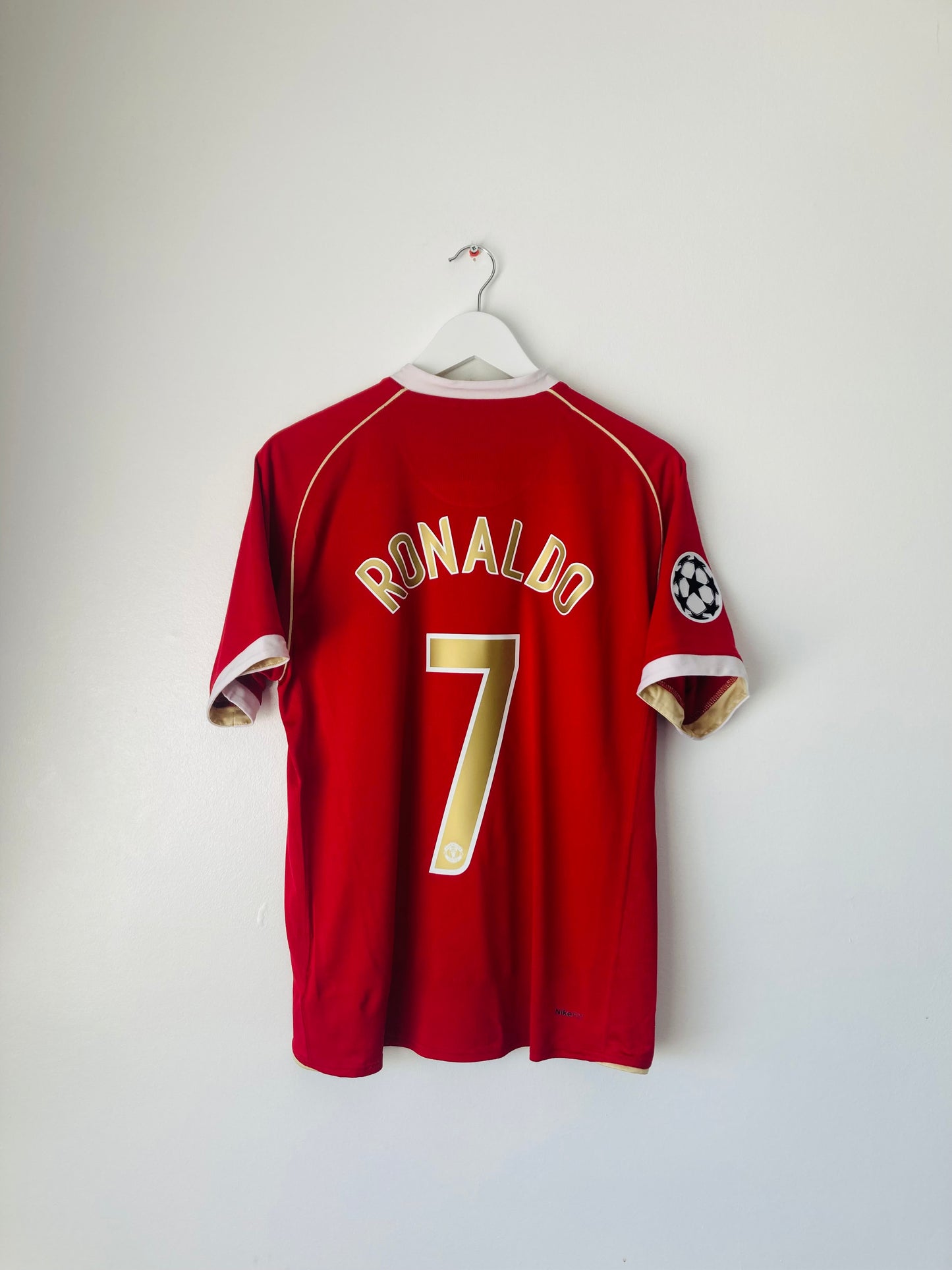 Manchester United home football shirt 2006/07 CR7 Medium