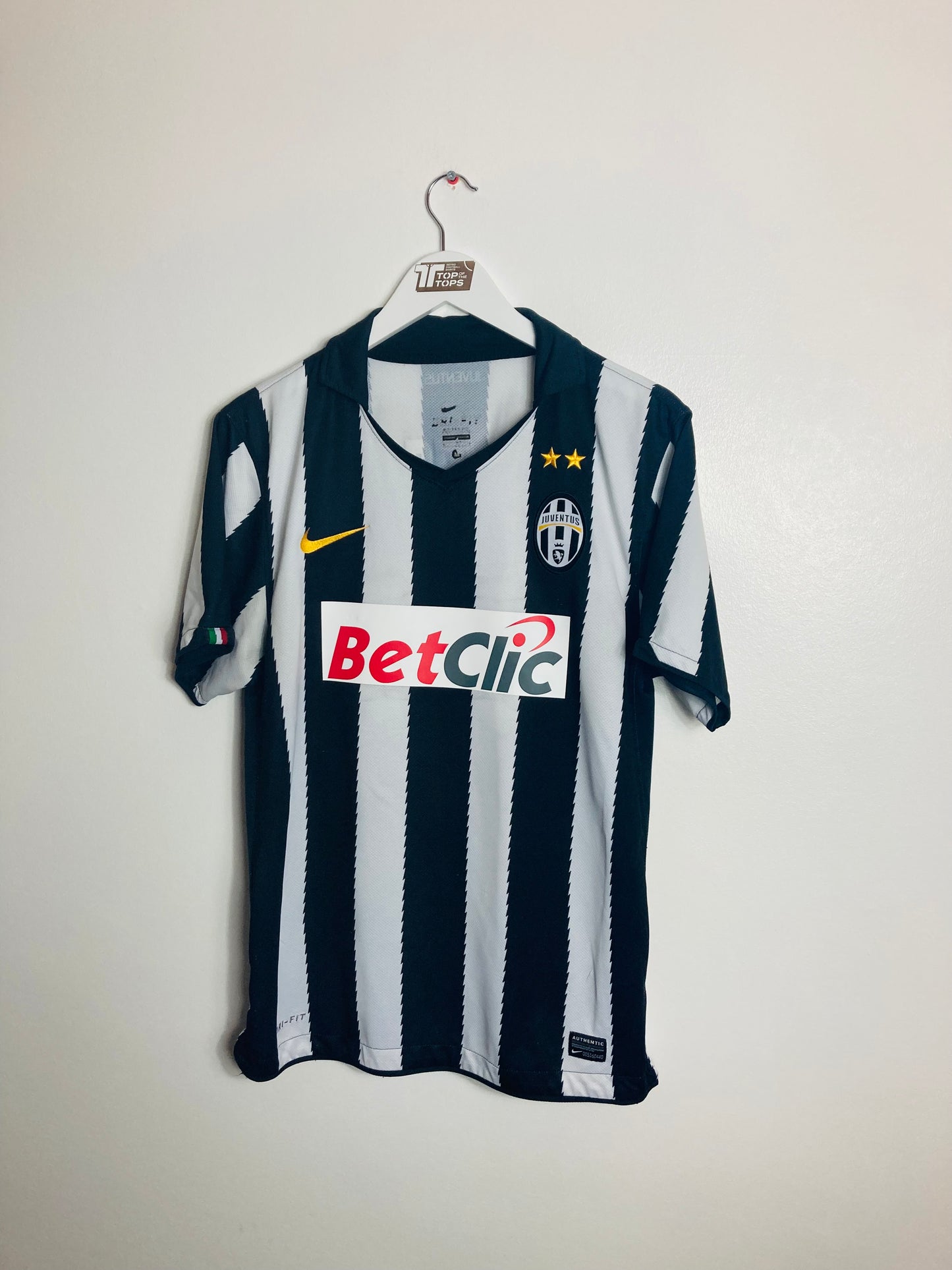 Juventus home football shirt
2010/11 Quagliarella Medium