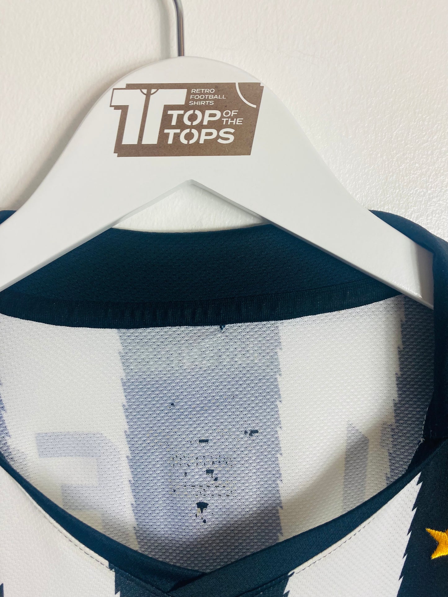 Juventus home football shirt
2010/11 Del Piero Medium