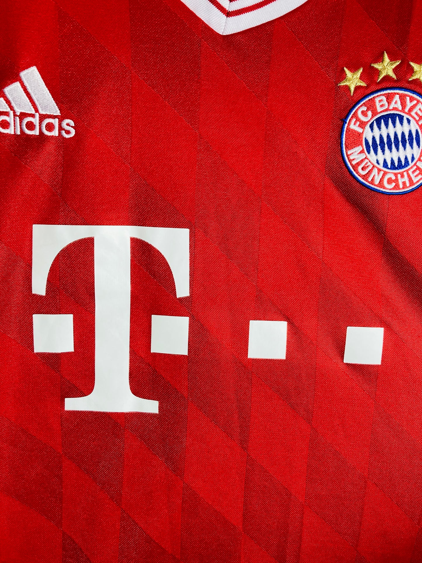 Bayern Munich home football shirt 2013/14 Shaqiri Medium