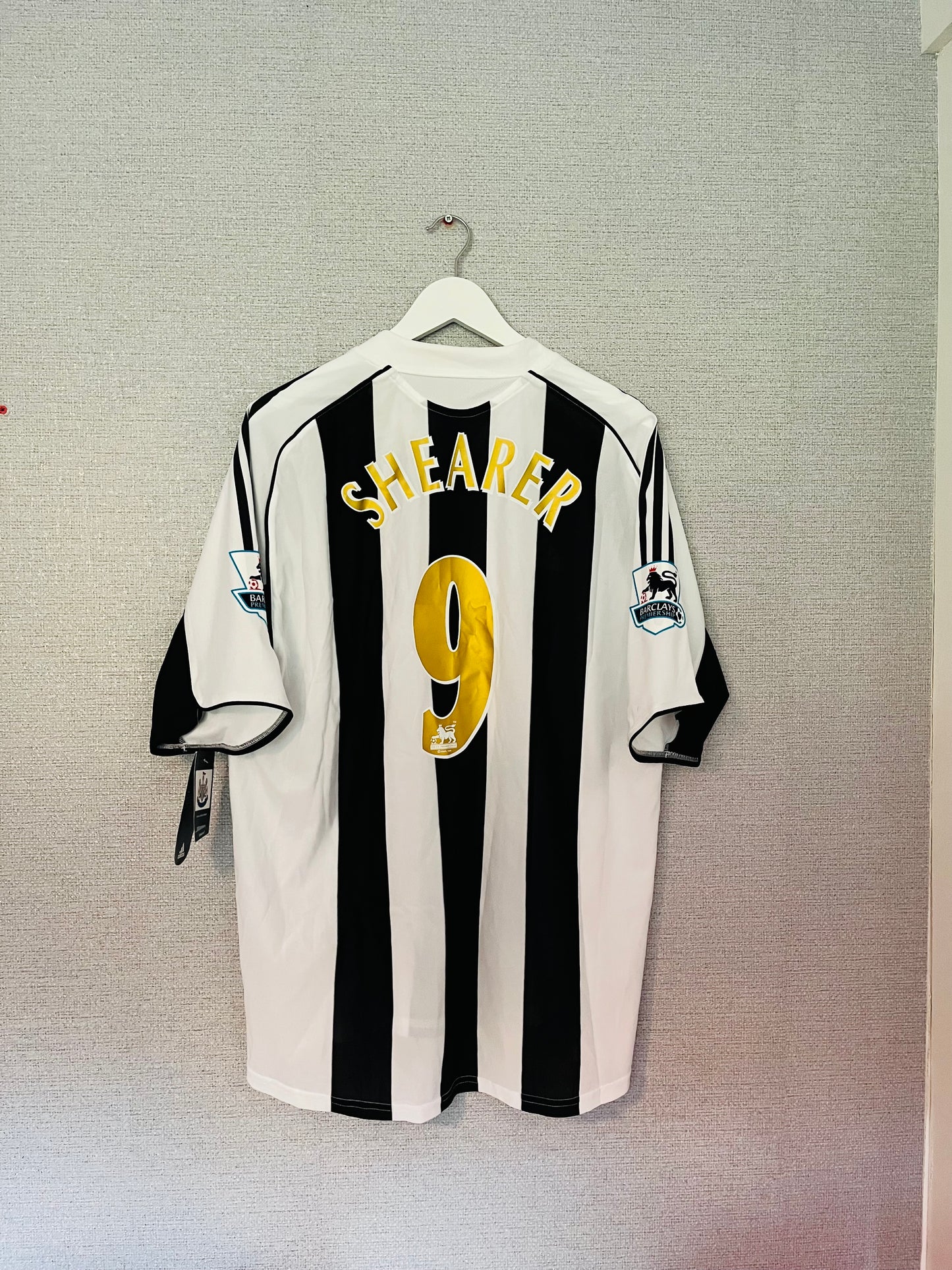 Newcastle United home football shirt 2005/07 Shearer XL BNWTs