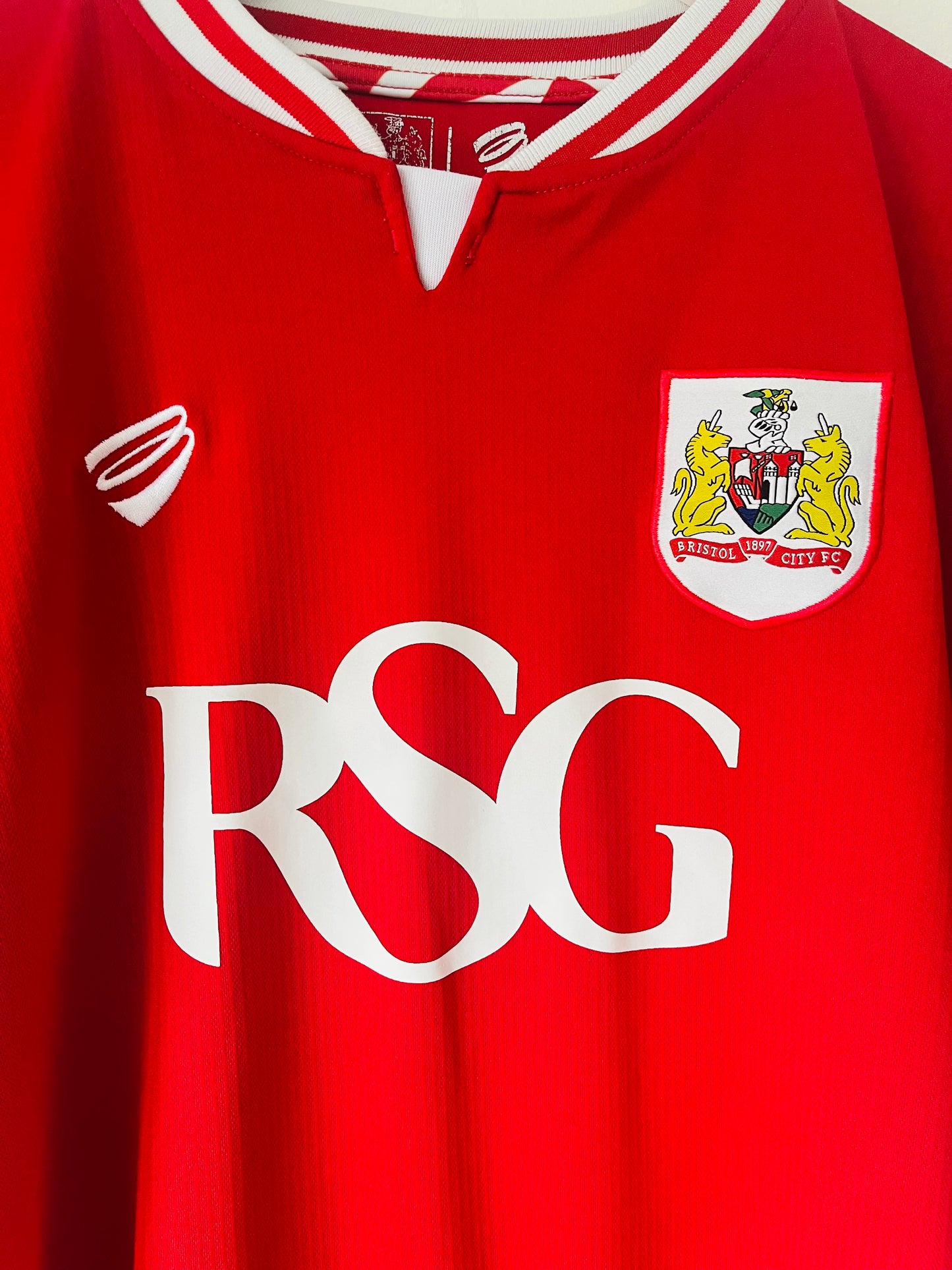 Bristol City home football shirt
2015/16 Large