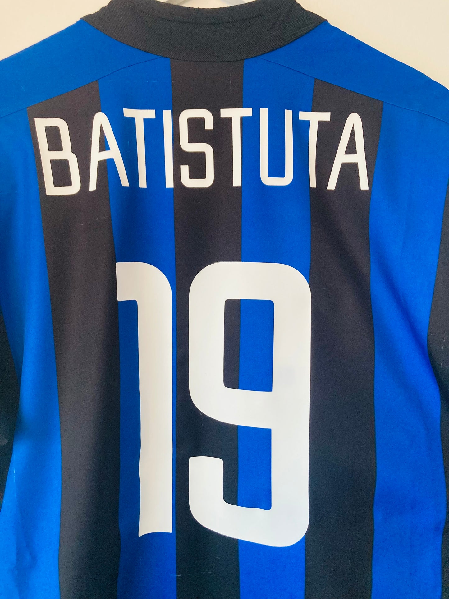 Inter Milan home football shirt
2002/03 Batistuta Medium