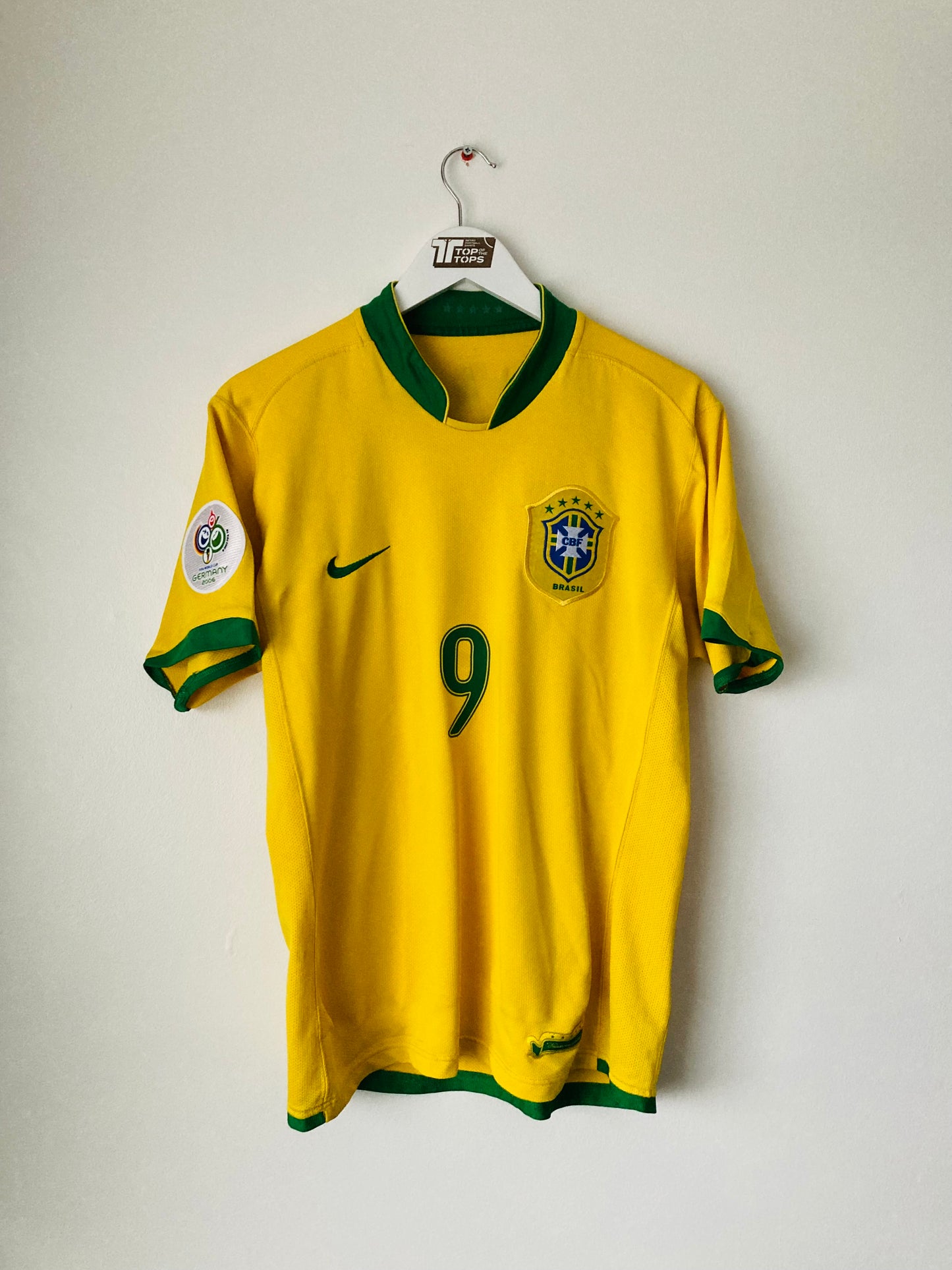 Brazil home football shirt W/C 2006 R9 medium