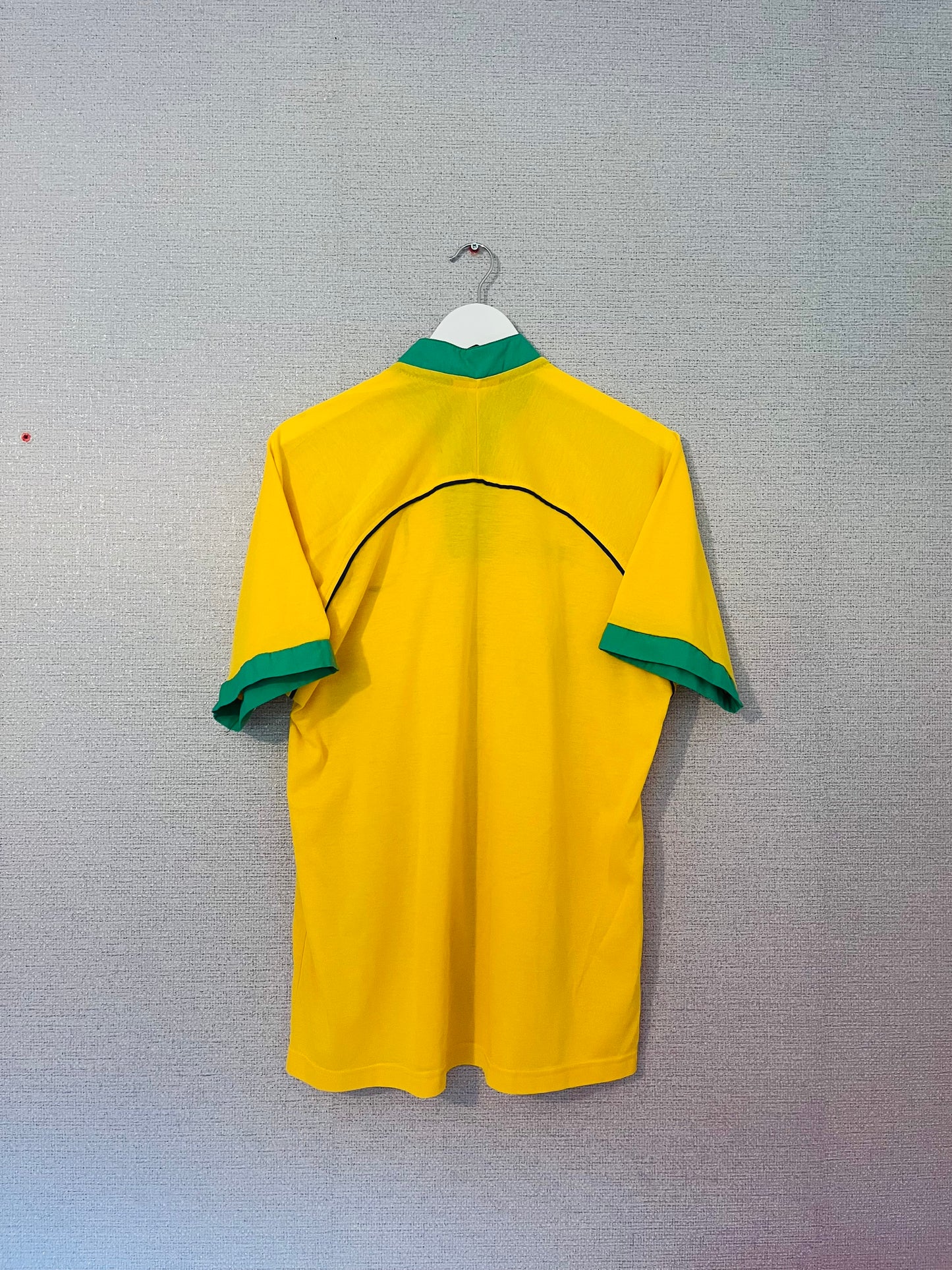 Norwich City home football shirt
1997/99 Large