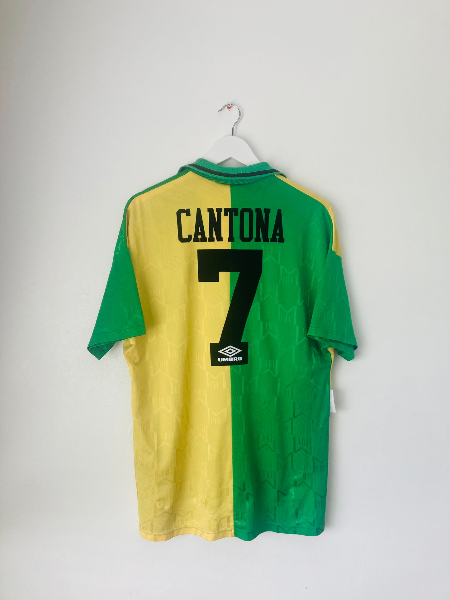 Manchester United third football shirt 1992/94 Newton Heath Cantona XL
