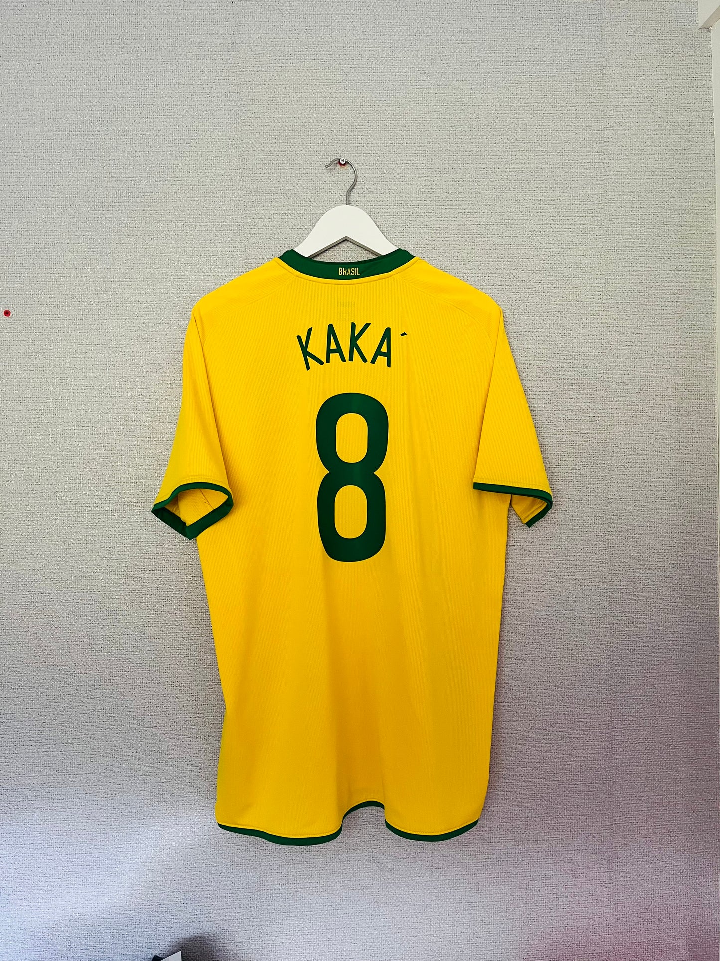 Brazil home football shirt 2008/10 Kaka XL