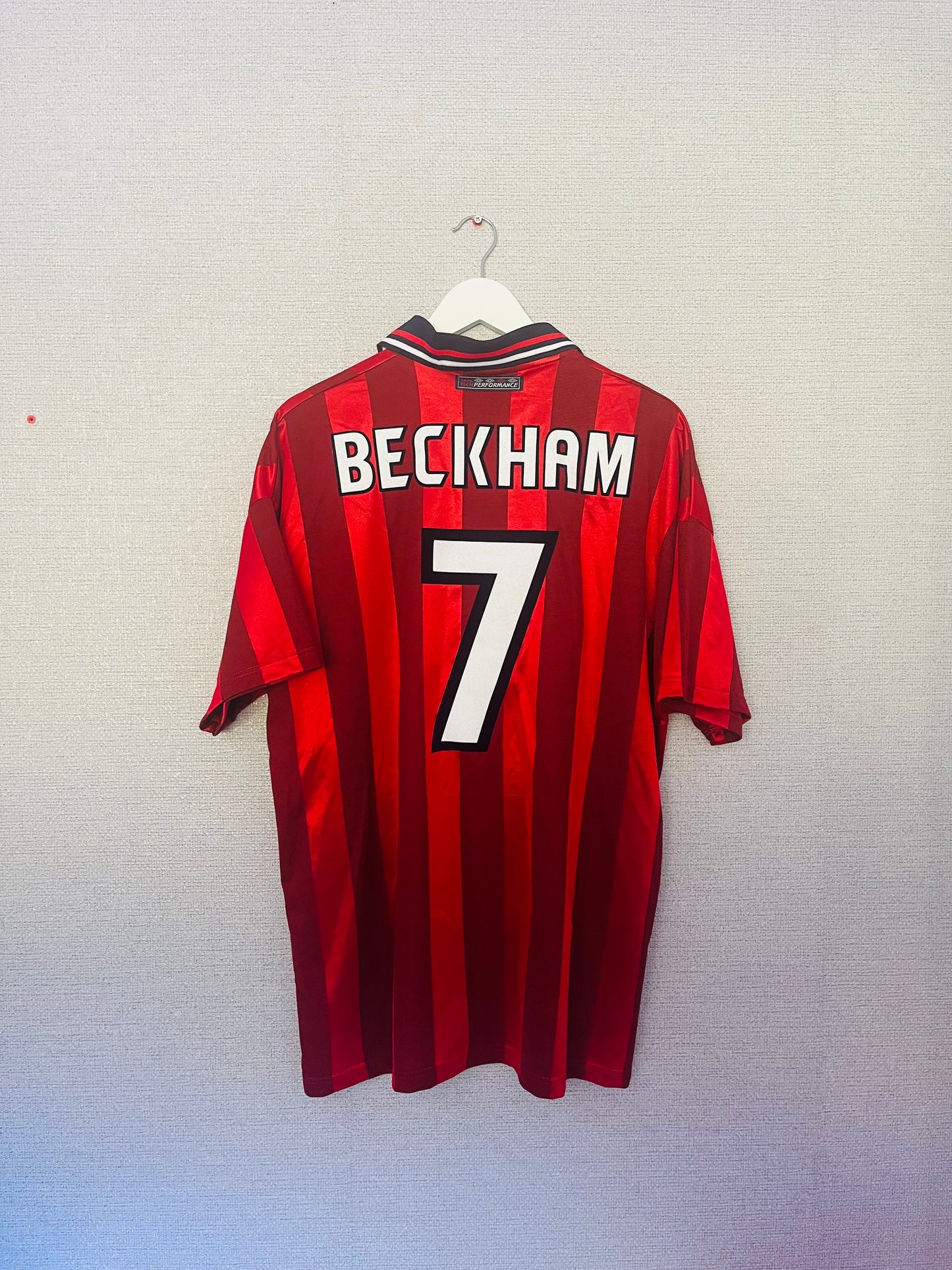England away football shirt        W/C 1998 Beckham XL