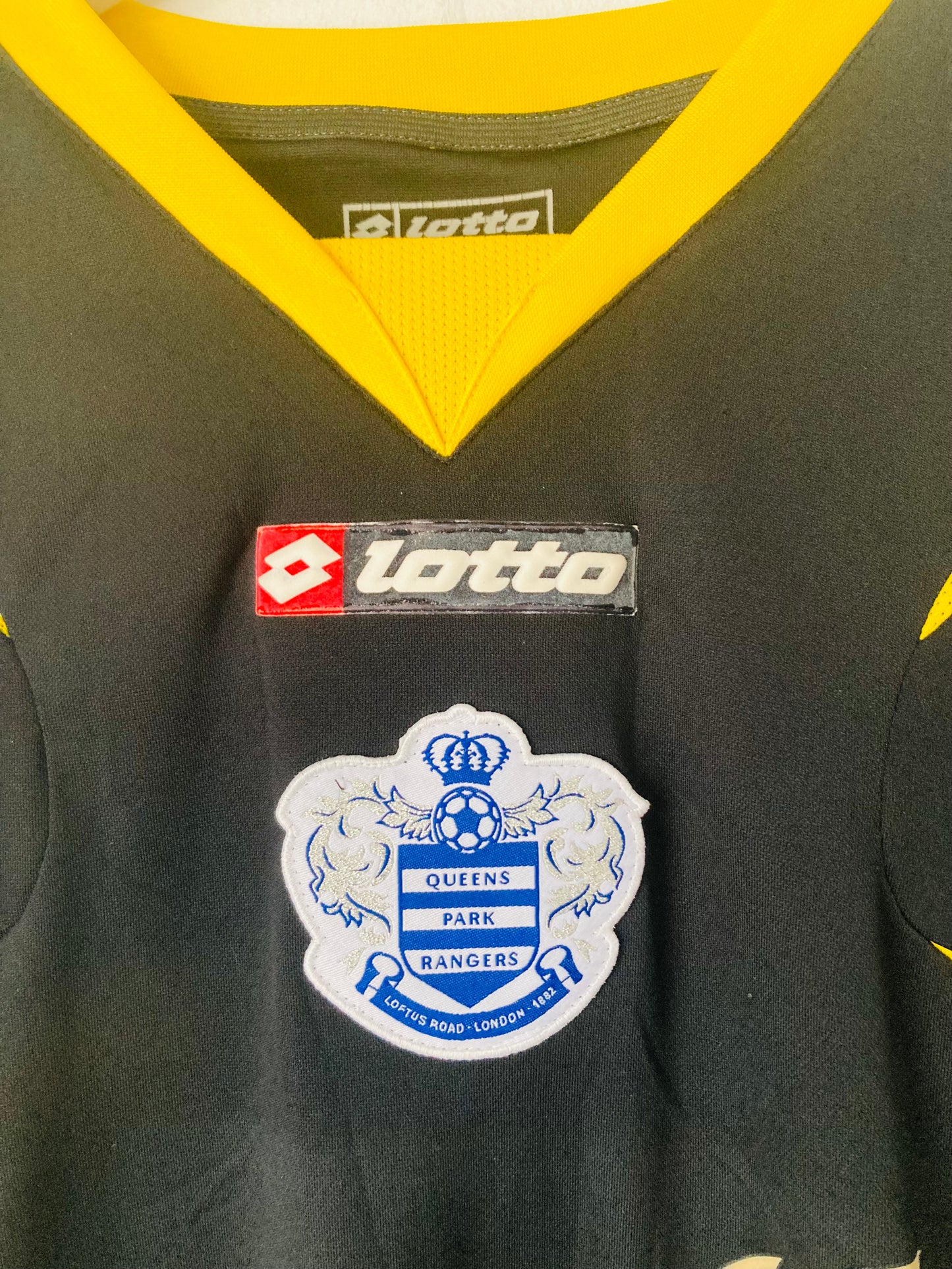 QPR Queens Park Rangers third football shirt
2008/09 Taarabt Medium