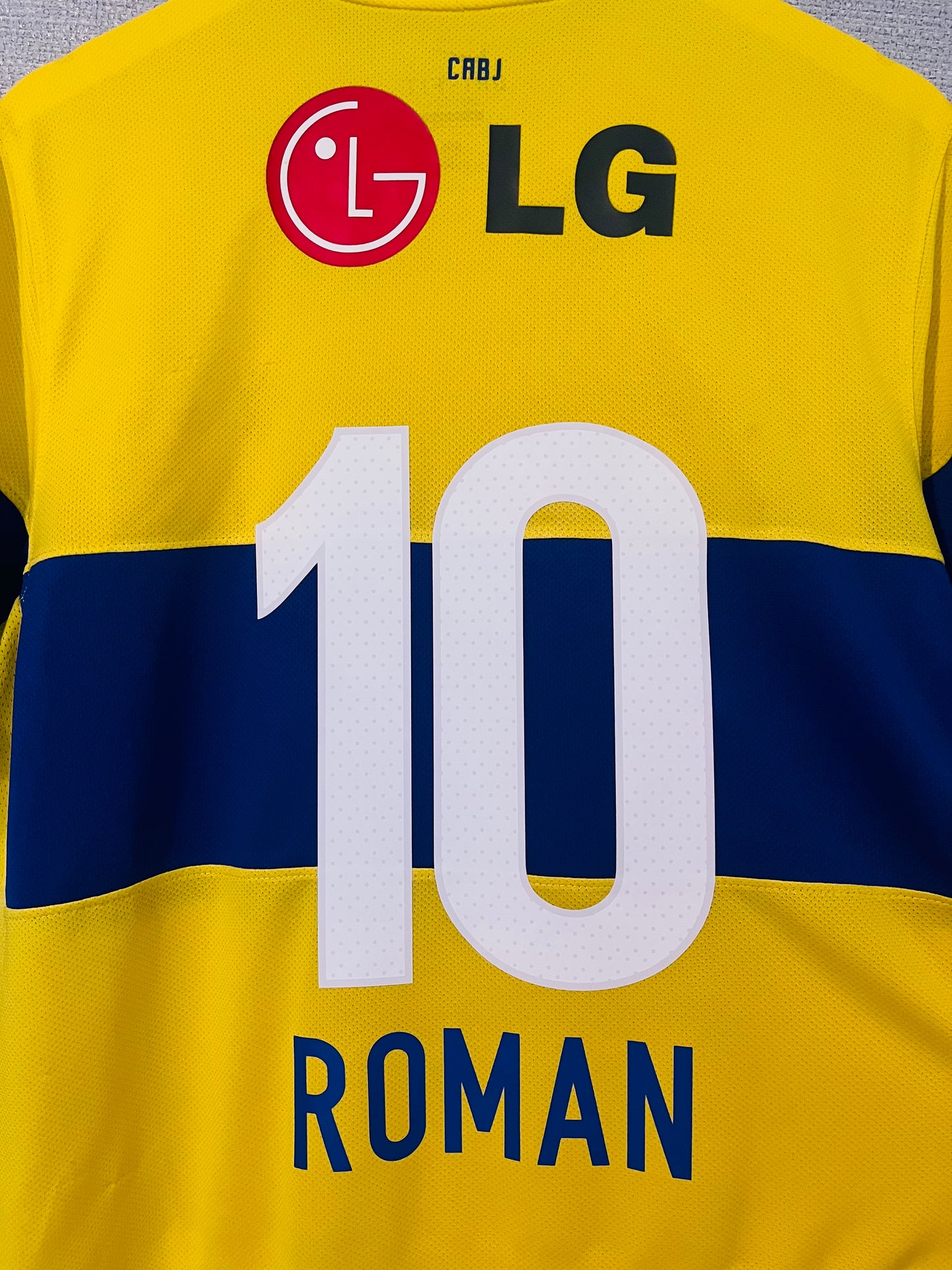 Boca Juniors away football shirt
2011/12 Roman Riquelme Medium
