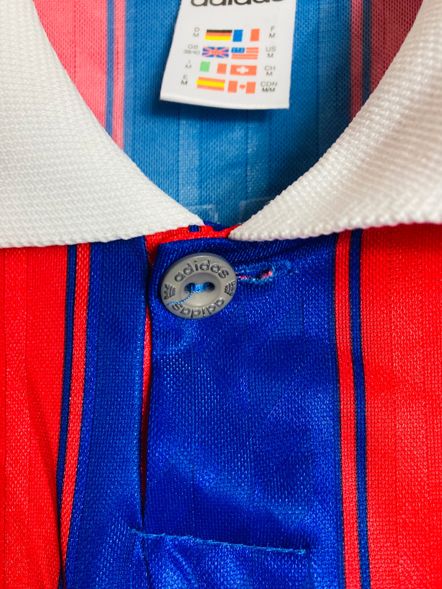 Bayern Munich home football shirt
1995/97 Scholl Medium