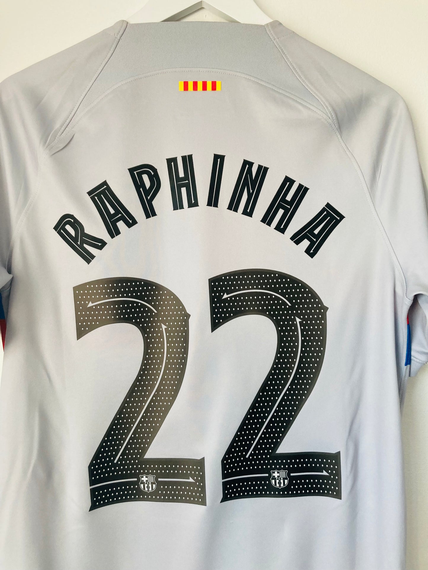 Barcelona third football shirt
2022/23 Raphinha Medium
