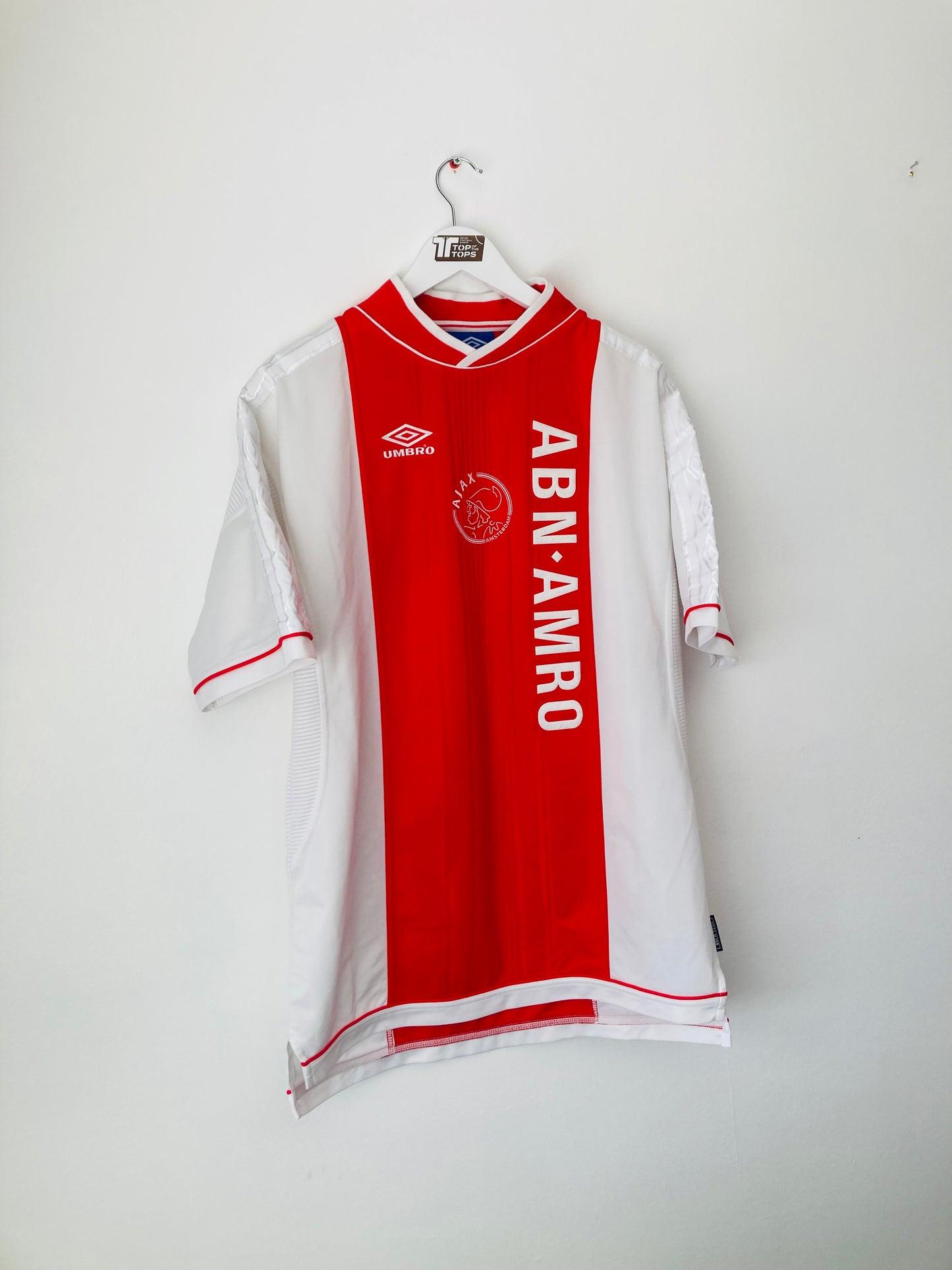 Ajax home football shirt
1999/2000 Laudrup XL