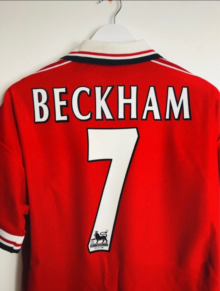 Manchester United home football shirt Beckham Medium