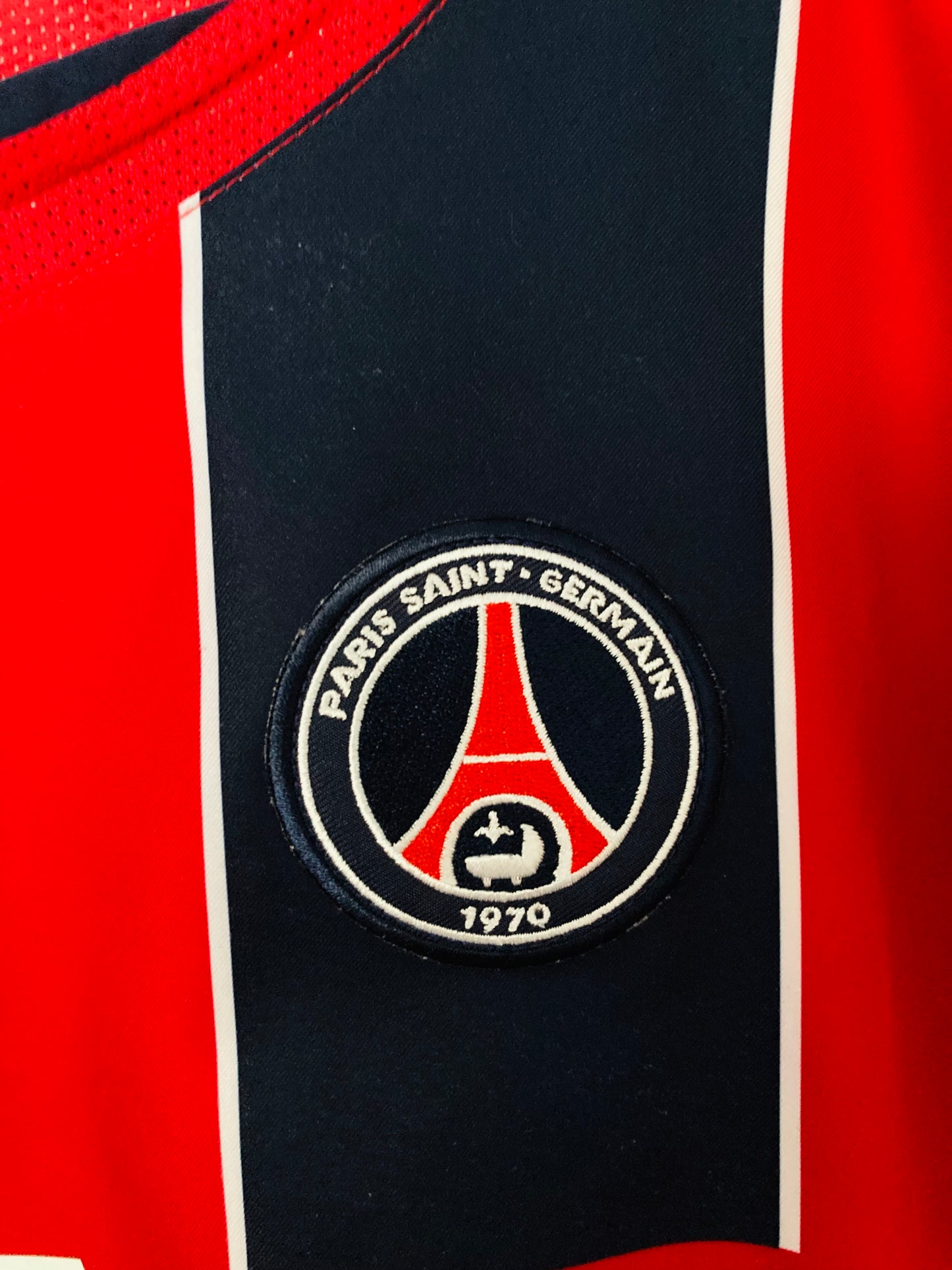 PSG away football shirt
2004/05 Pauleta XL