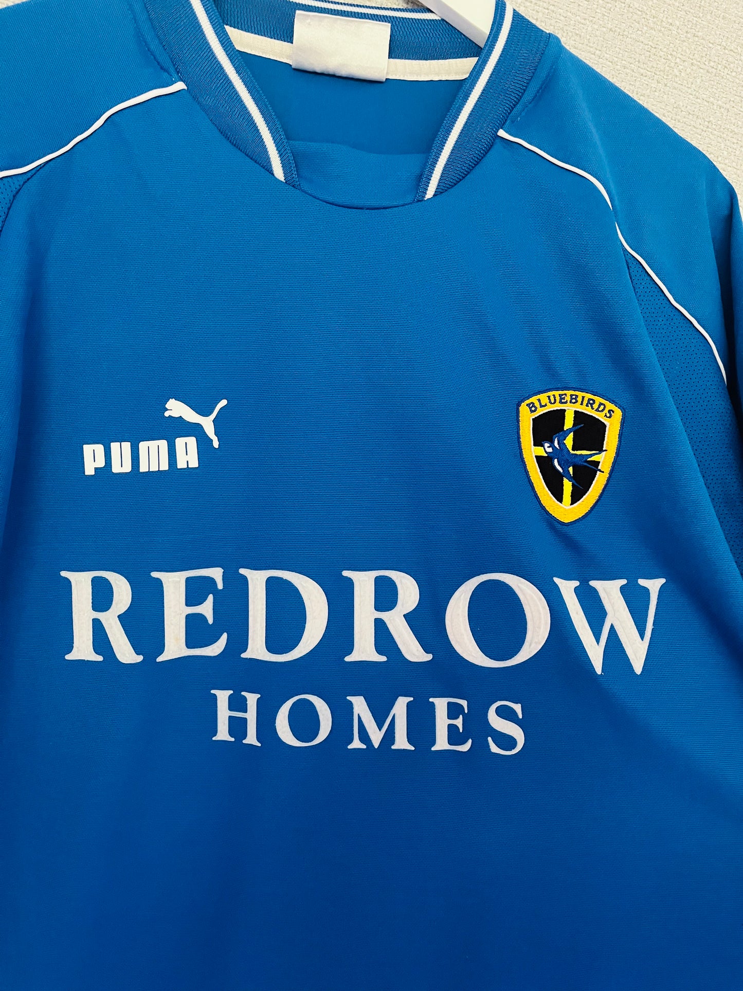 Cardiff City home football shirt 2003/04 Earnshaw Medium