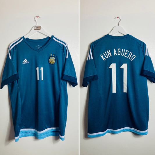 Argentina away football shirt
2015/16 Aguero XL