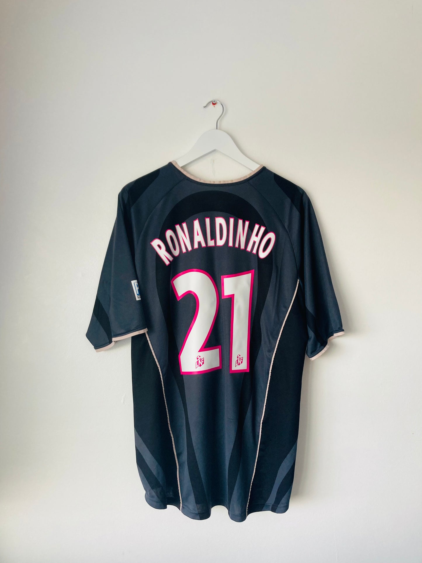PSG third football shirt 2001/02 Ronaldinho XL