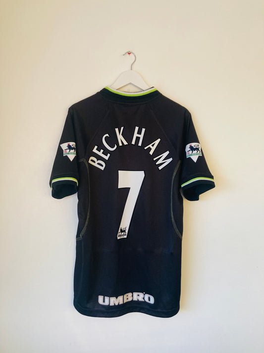 Manchester United third football shirt 1998/99 Beckham medium