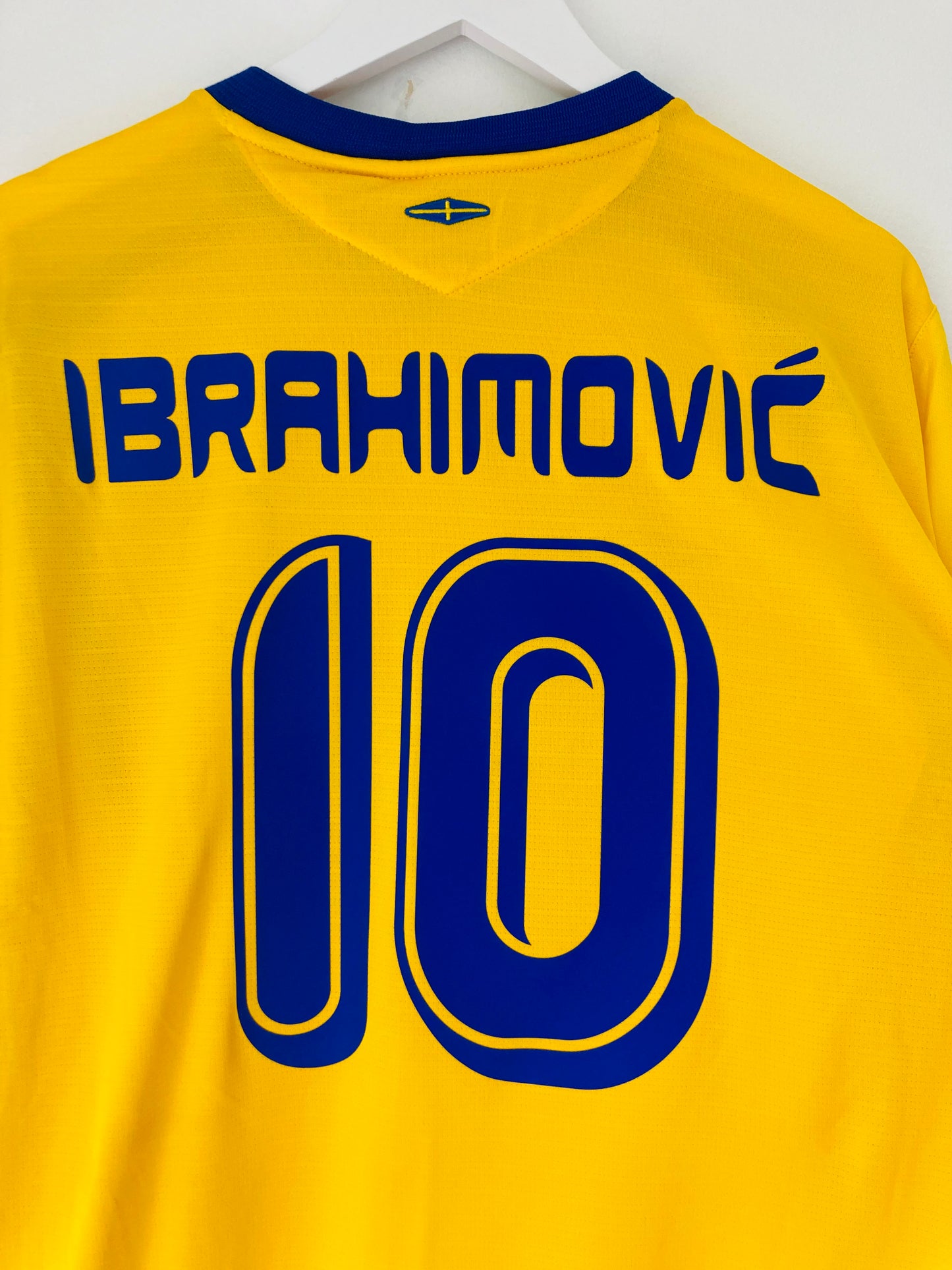Sweden home football shirt W/C 2006 Zlatan XL